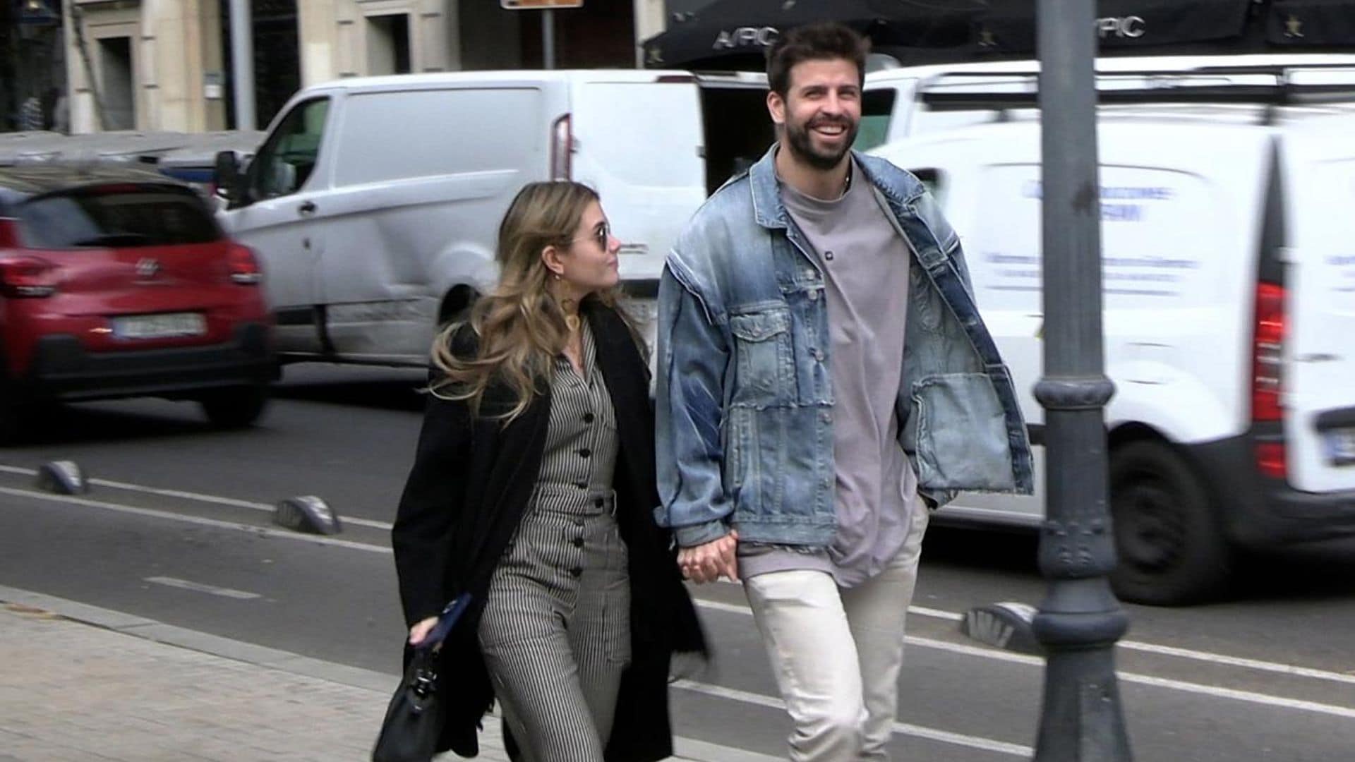 Gerard Piqué y Clara Chía, de la mano y entre risas, niegan supuesto ataque de ansiedad