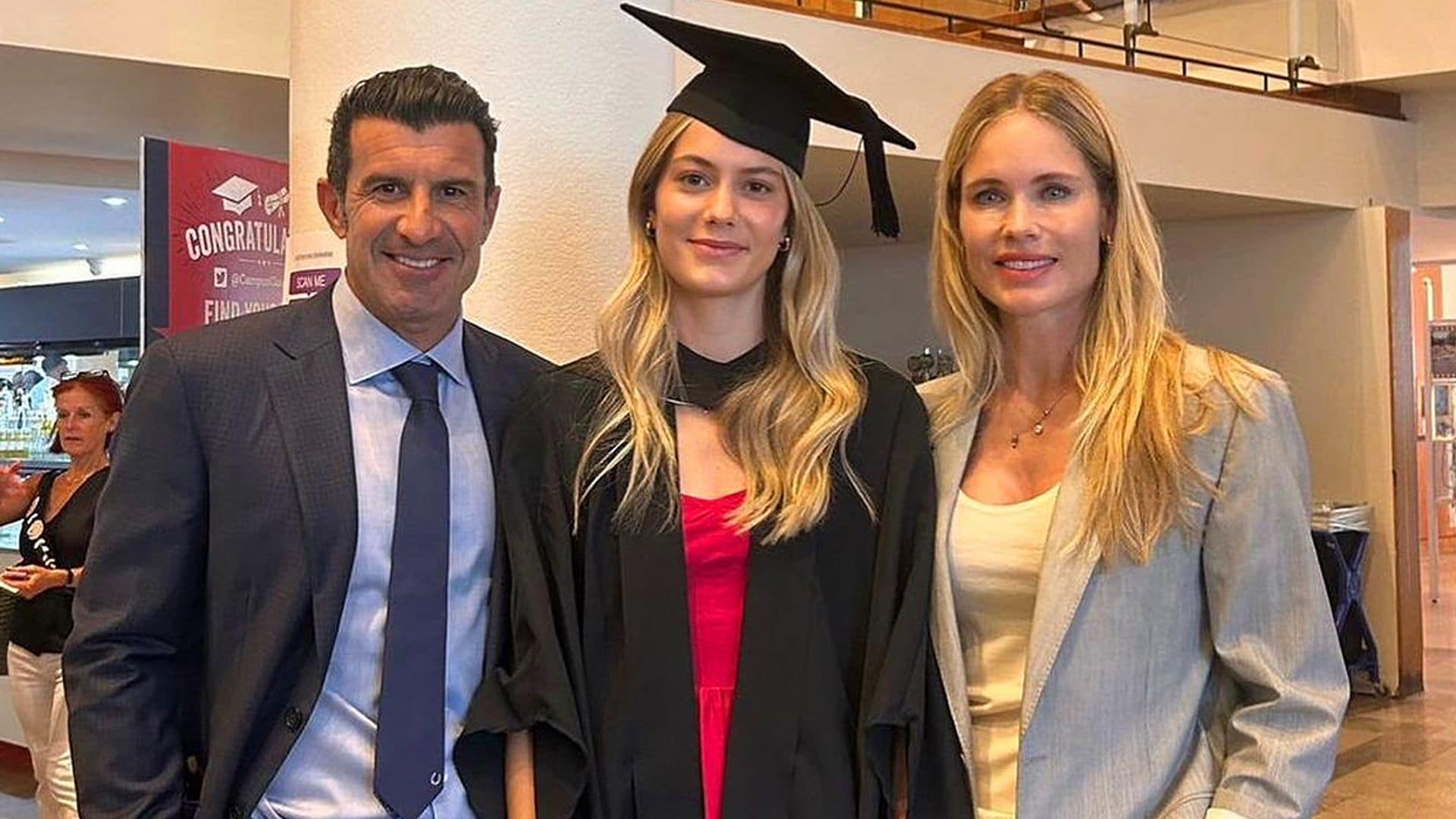 Luis Figo y Helene Svedin, muy orgullosos de su hija Martina, de 21 años, que acaba de graduarse en Londres