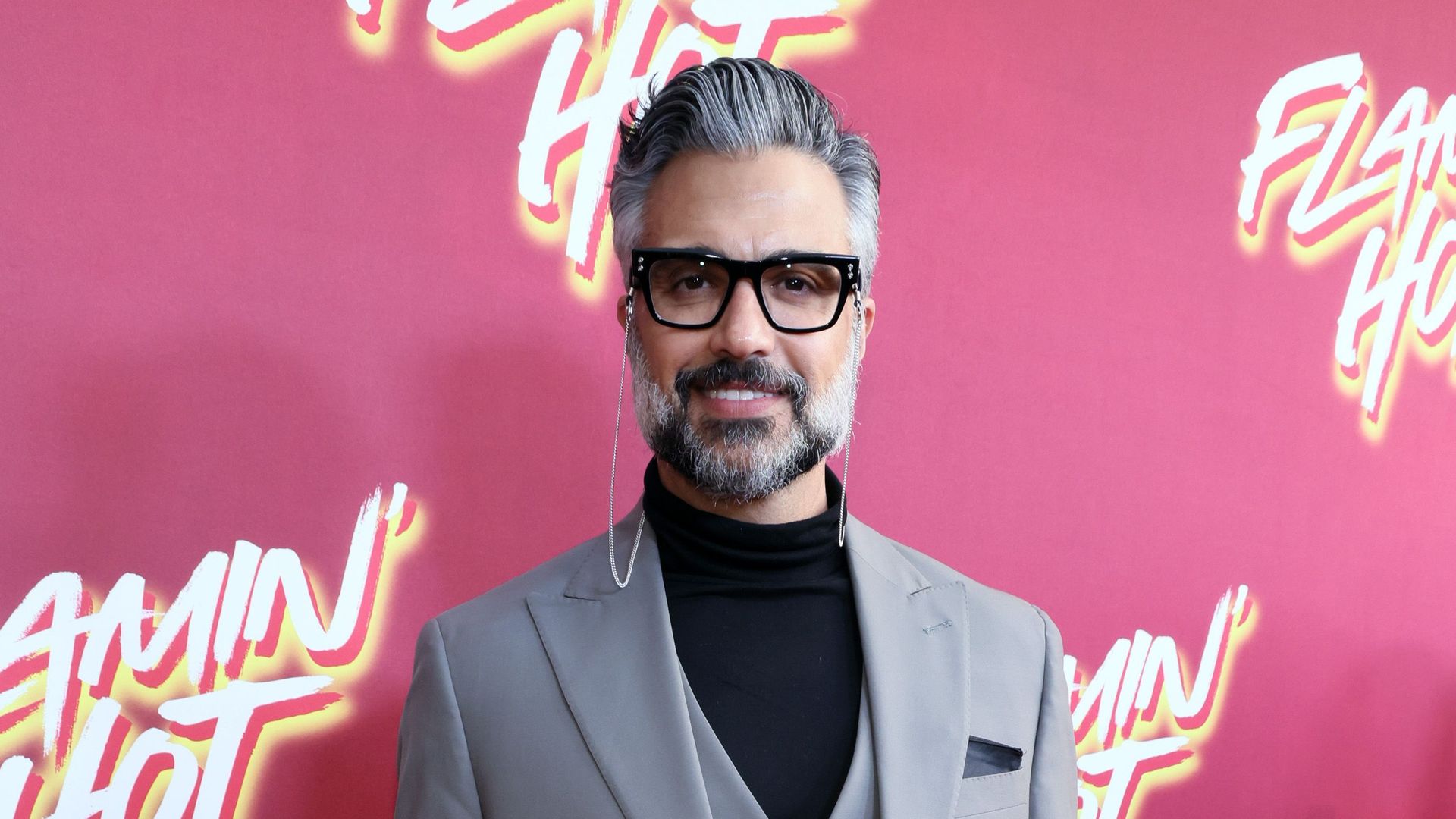 Jaime Camil revela que su hermano fue evacuado por los incendios en California: 'Estoy profundamente preocupado'