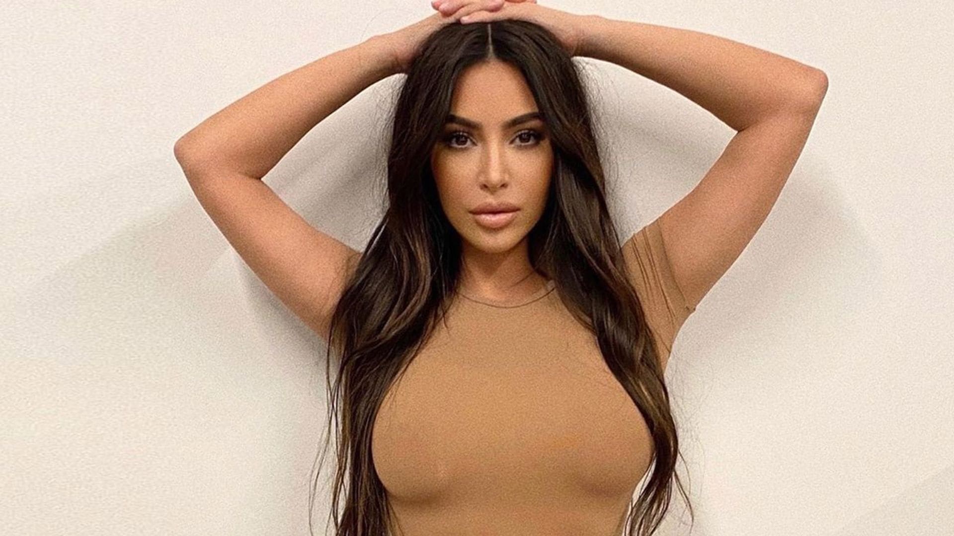 Kim Kardashian cambia de look: ahora es pelirroja y 'no es una peluca'