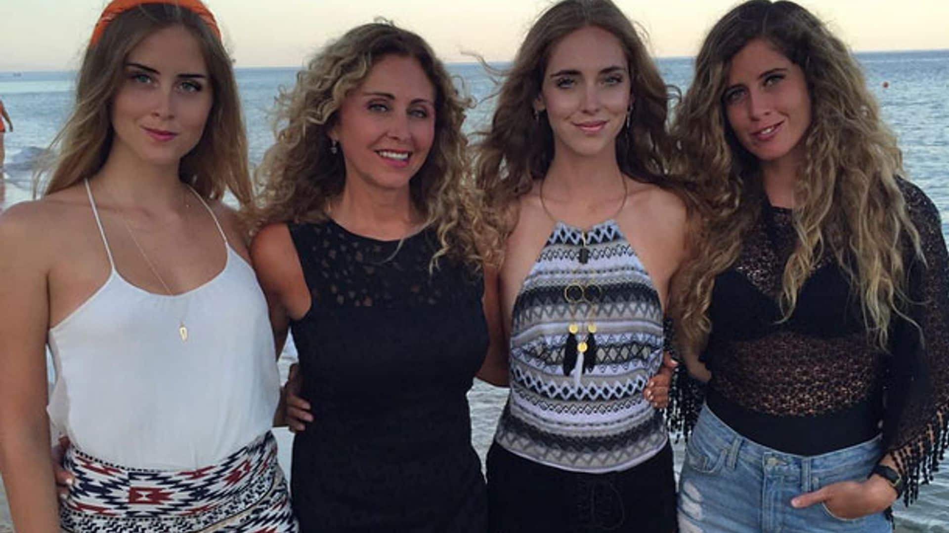 Si te gusta Chiara Ferragni, ¡espera a conocer a toda su familia!