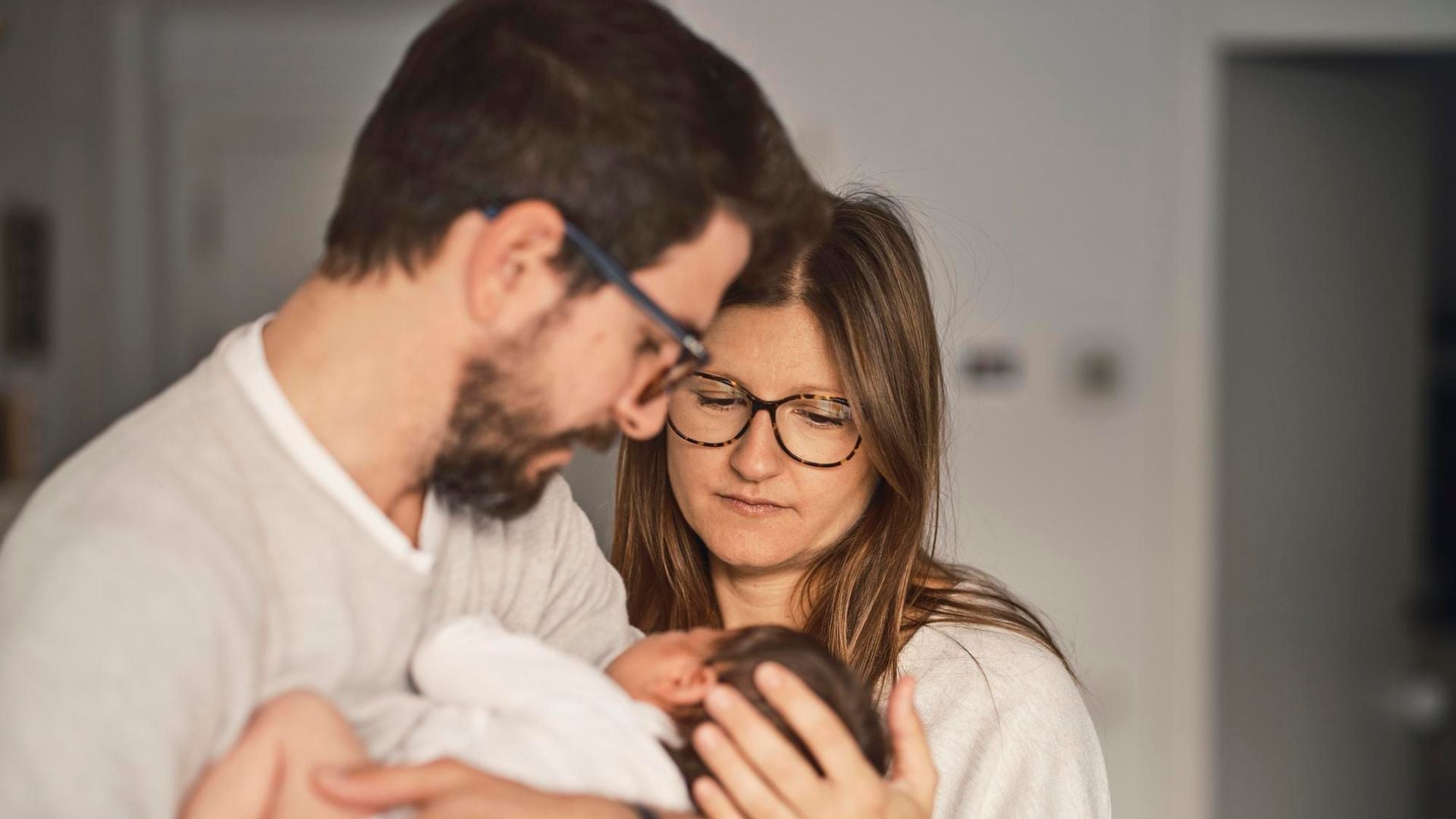 Qué es la anquiloglosia, una anomalía con la que nacen algunos bebés y que requiere operación