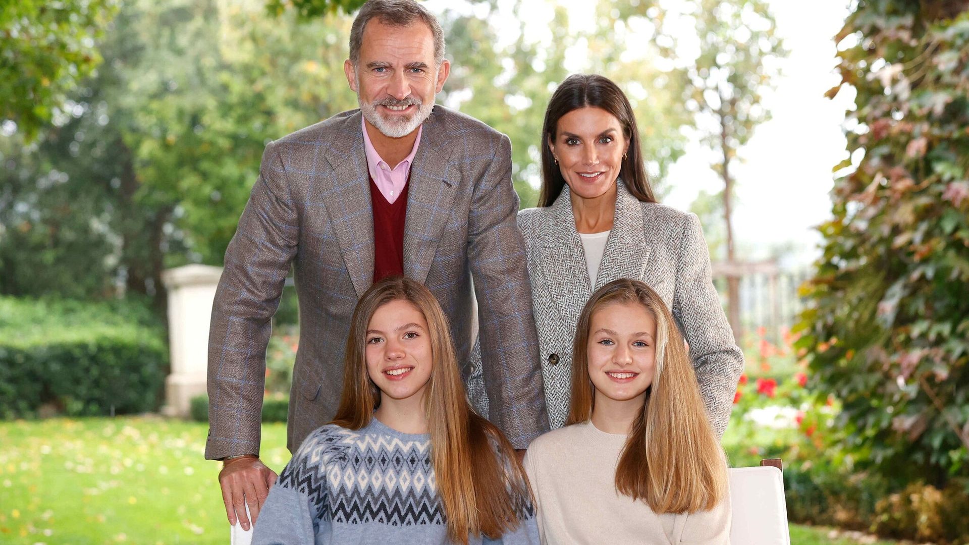 Los Reyes felicitan la Navidad con la imagen de la vuelta a casa de la princesa Leonor