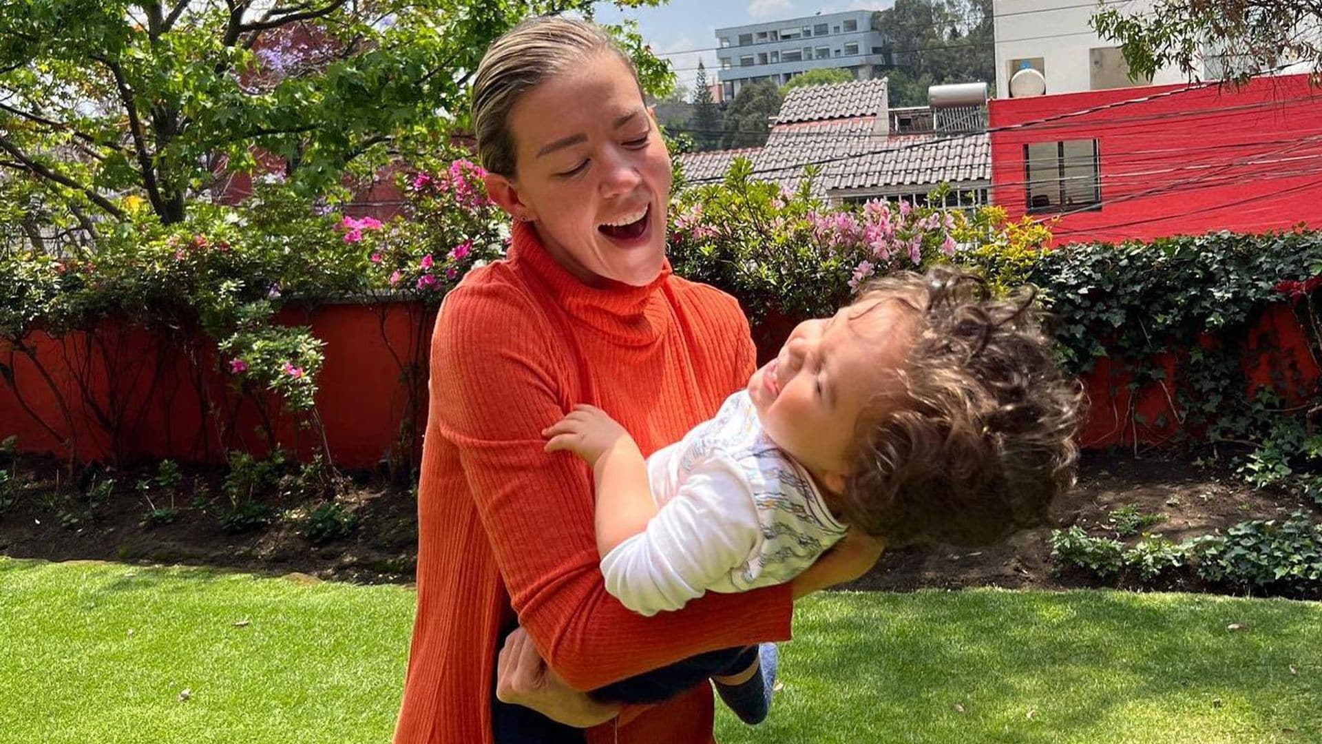 Fernanda Castillo, de lo más orgullosa por los primeros pasos de su hijo, Liam