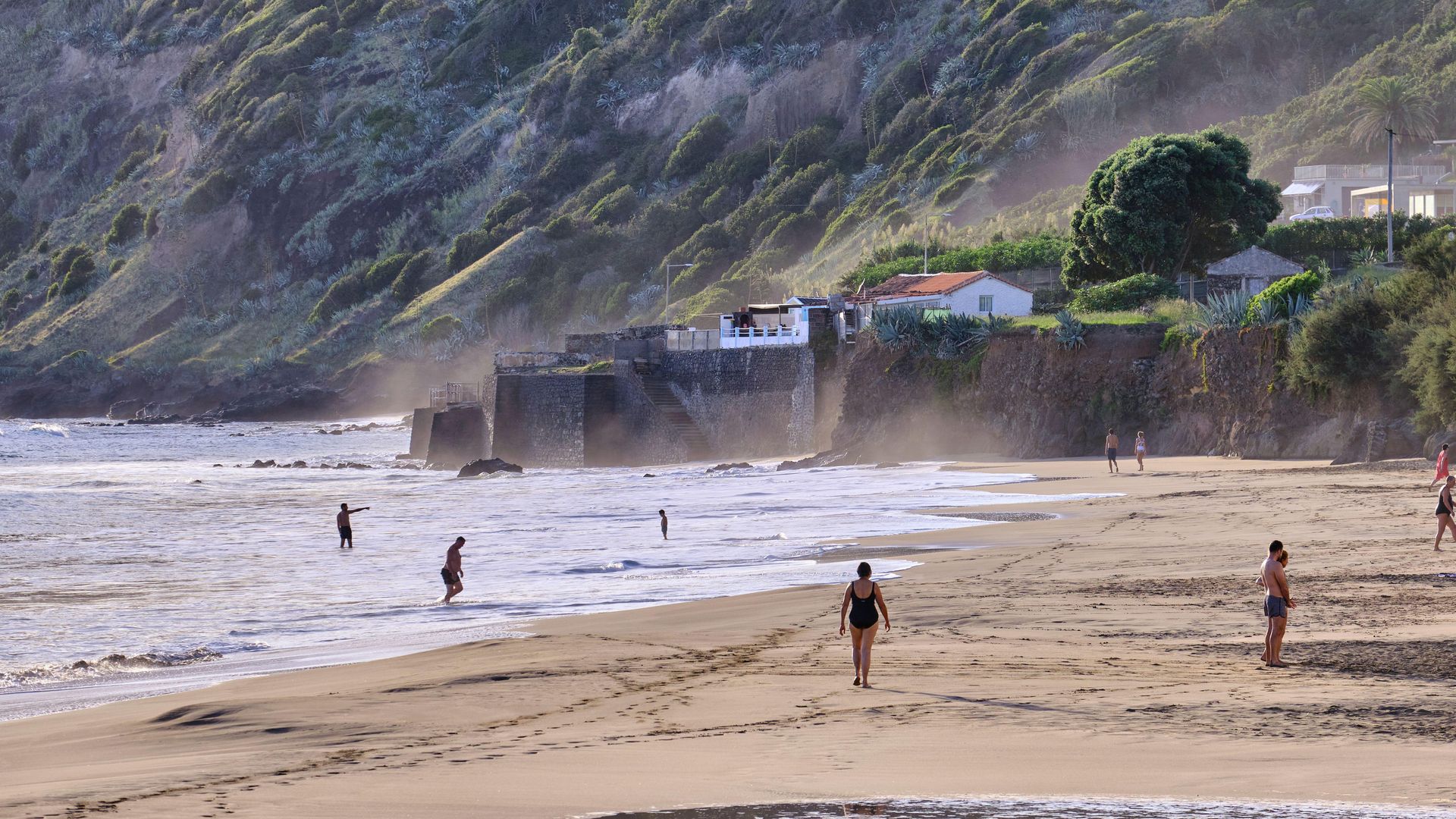 Praia Formosa, una de las mejores playas de arena de las islas Azores. Isla de Santa María, Portugal