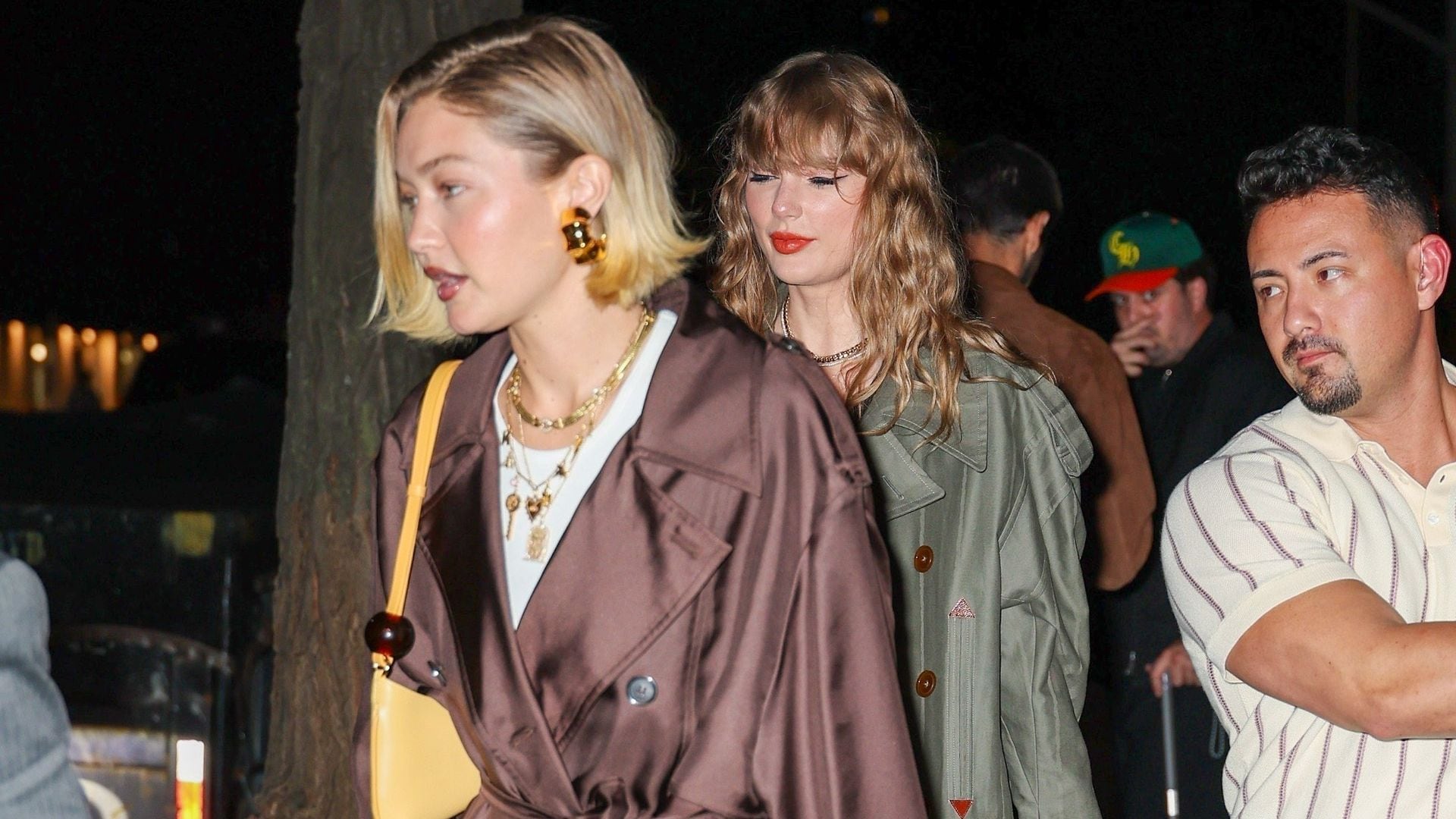 Gigi Hadid y Taylor Swift combinan sus 'looks' para una 'girl's night'