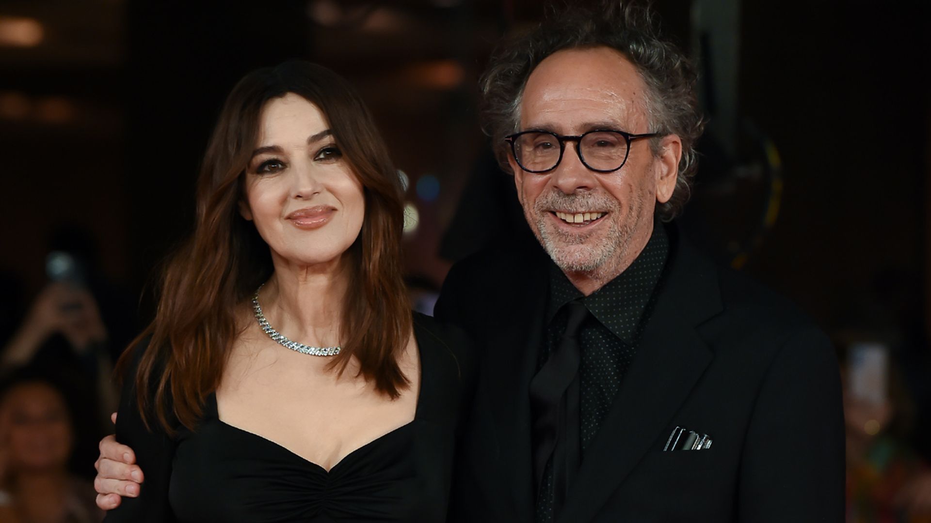 Así ha sido la discreta escapada de Tim Burton y Monica Bellucci a Barcelona