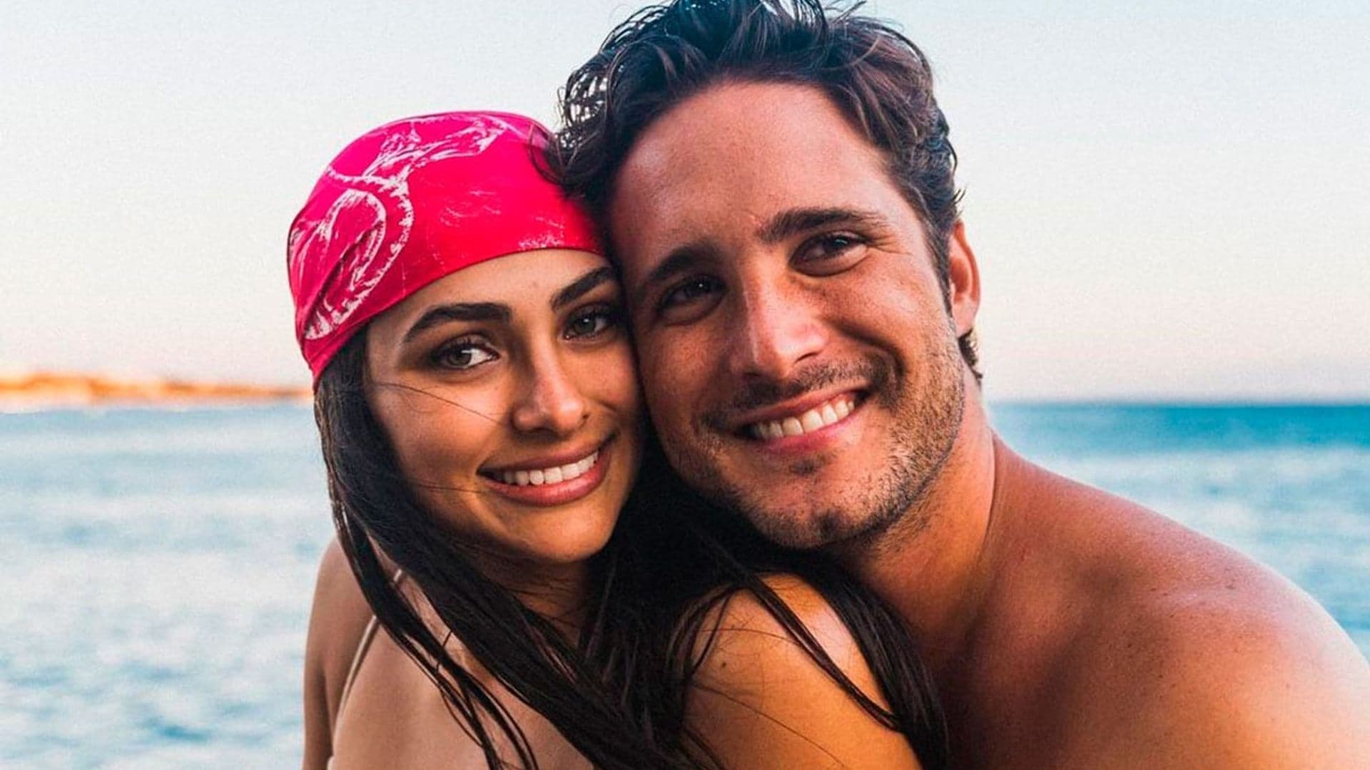 Renata Notni y Diego Boneta disfrutan de unas románticas vacaciones en la Riviera Maya