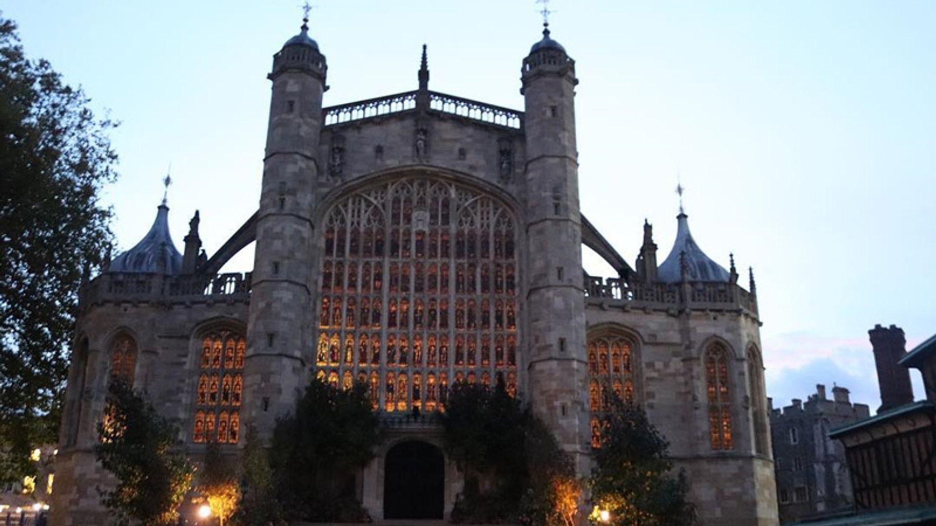 Así amanece el castillo de Windsor en el gran día de Eugenia de York y Jack Brooksbank