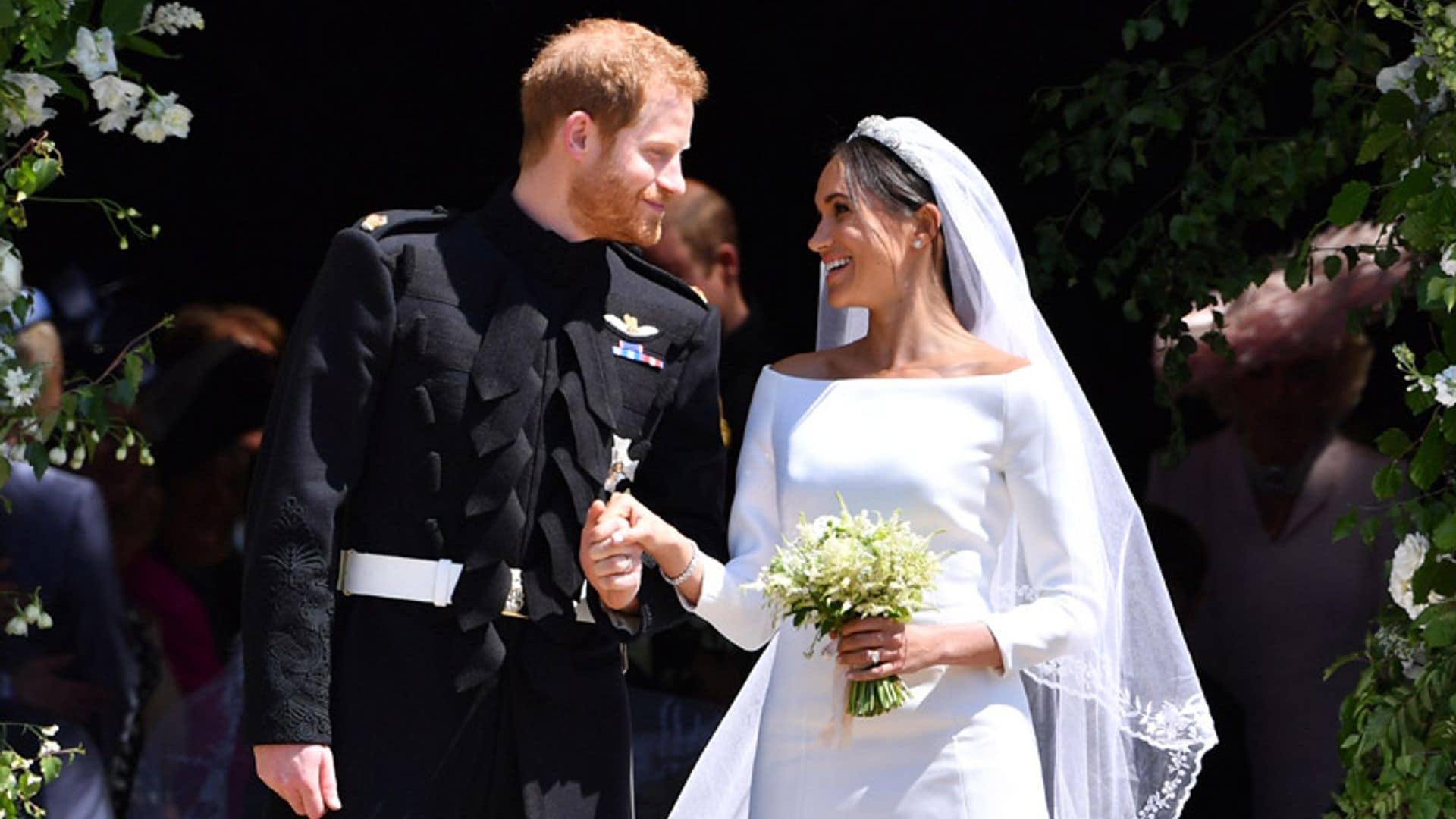 Meghan Markle revela el detalle azul de su vestido de novia que le recuerda su primera cita con Harry