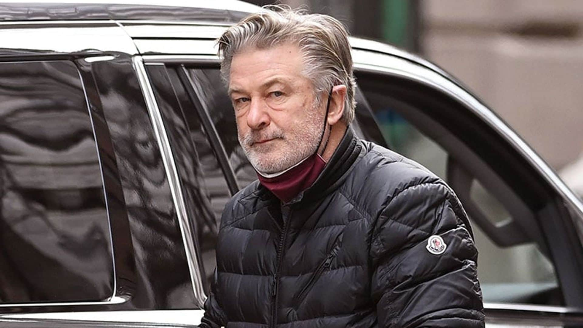 La armera de Rust menciona a Alec Baldwin en su demanda