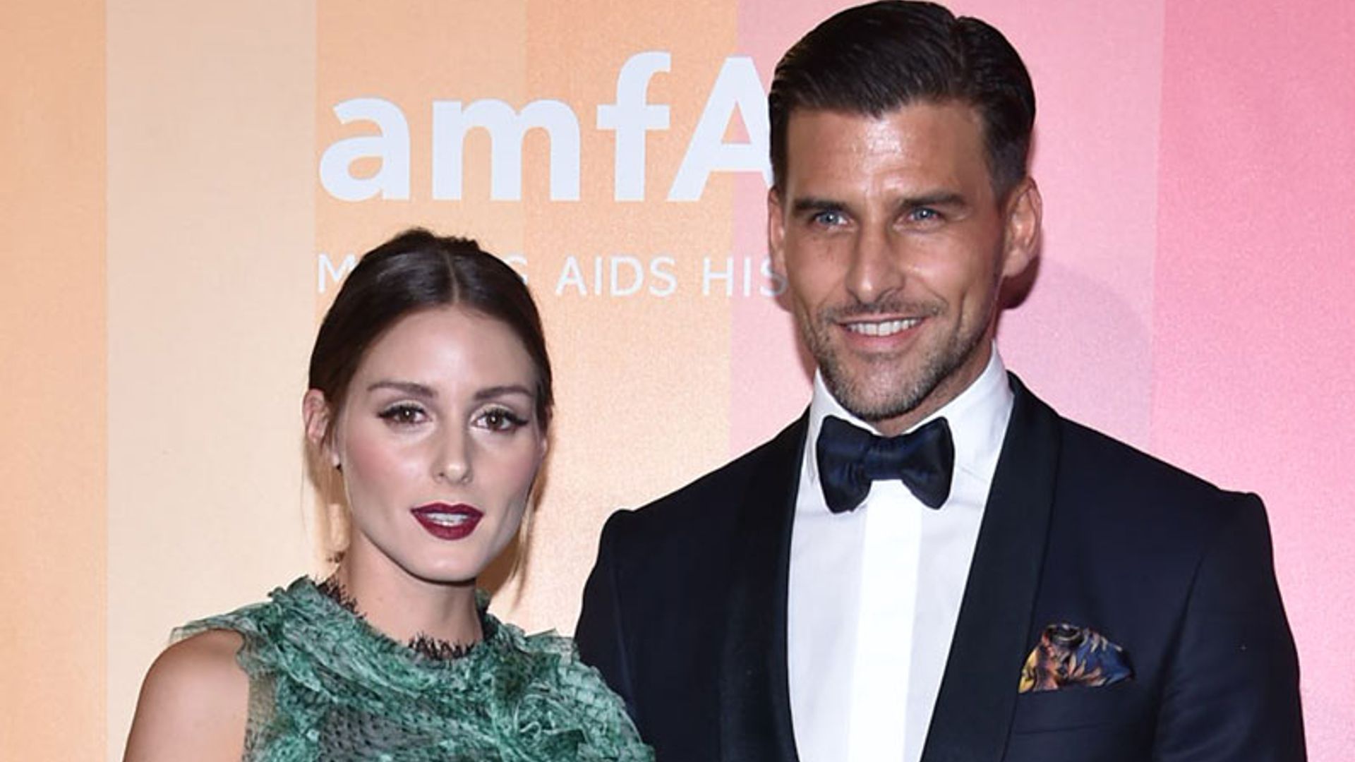 Olivia Palermo y su marido, Johannes Huebl, estilo en pareja en la gala amfAR