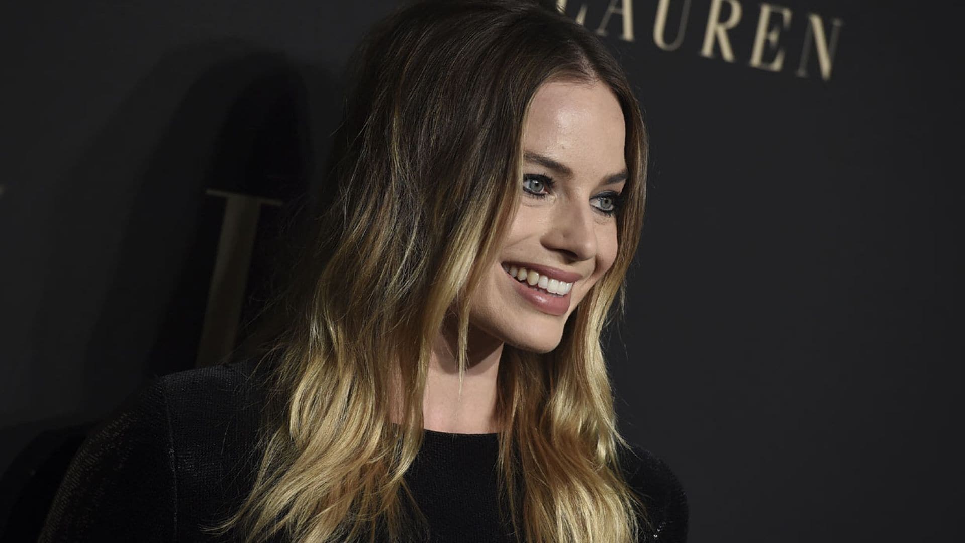 Camino de los Globos de Oro, Margot Robbie recupera su 'lob' ultra rubio