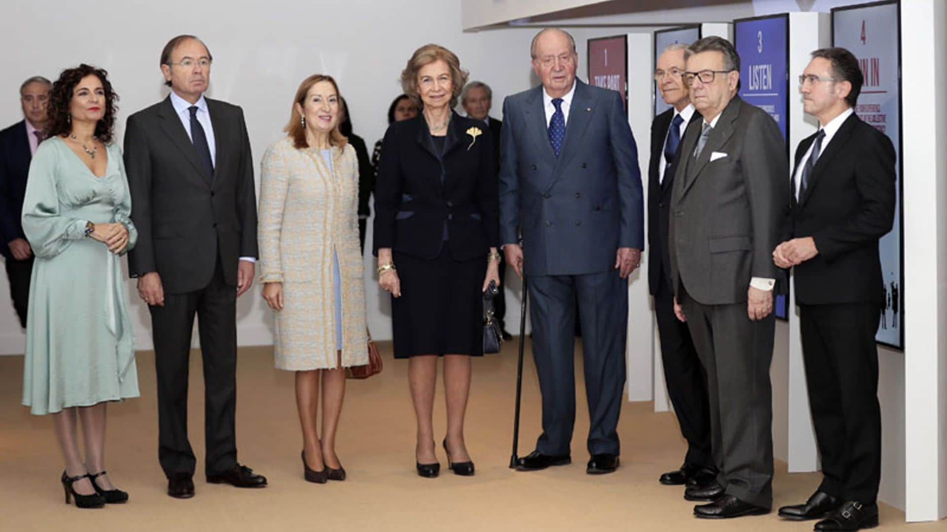 Don Juan Carlos y Doña Sofía inauguran una exposición sobre los 40 años de democracia