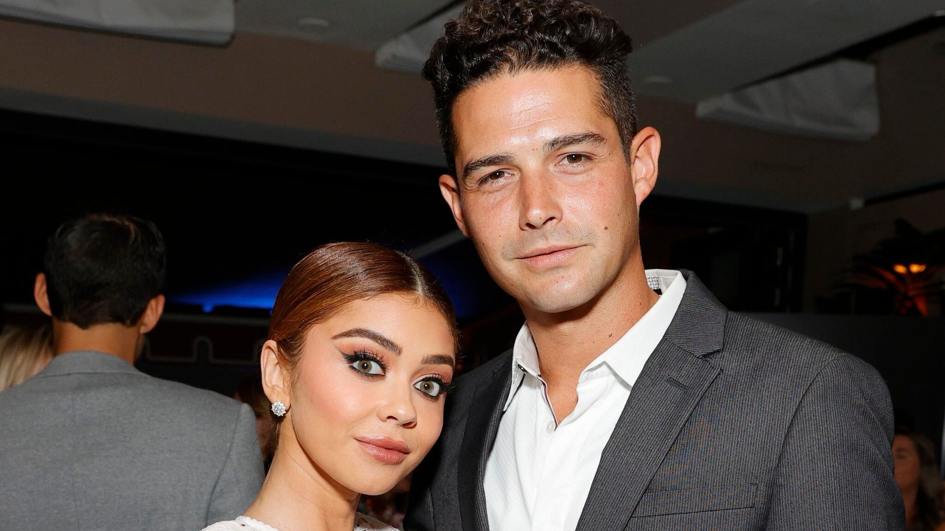 Sarah Hyland (‘Modern Family’): así ha sido su fabulosa boda con Vanessa Hudgens como dama de honor