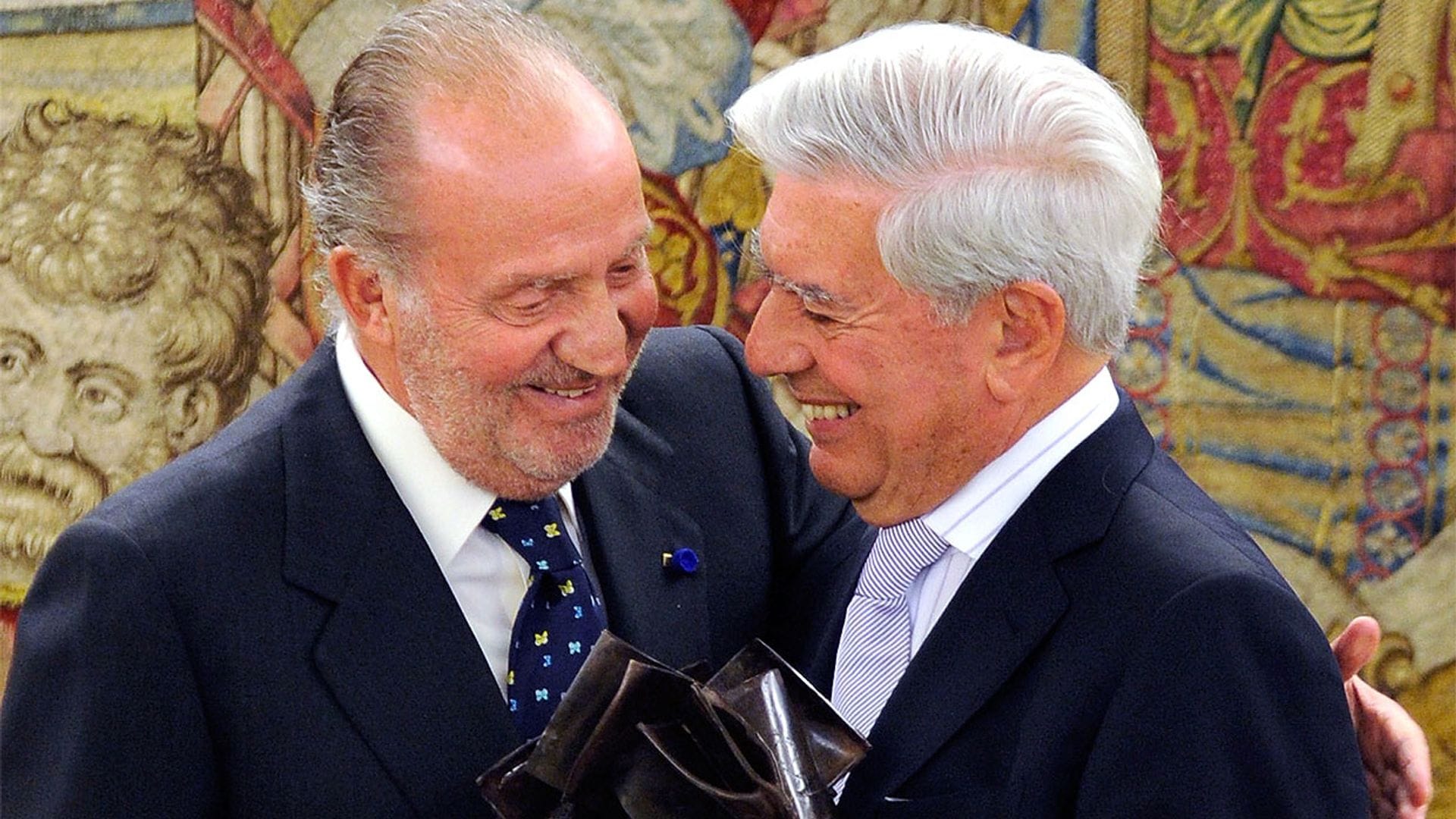 El rey Juan Carlos tiene previsto asistir a la ceremonia de ingreso de Mario Vargas Llosa en la Academia Francesa