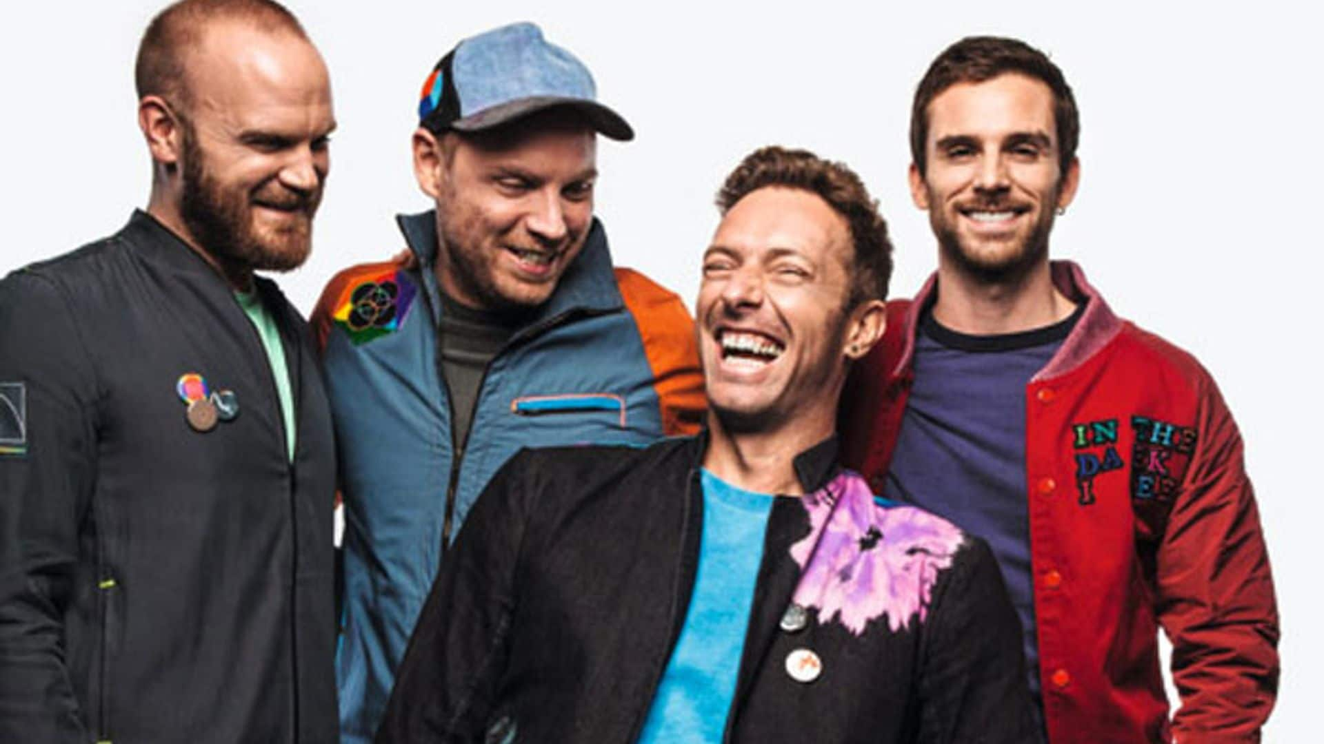 ¿Cuál es el motivo de la sonrisa de Chris Martin?