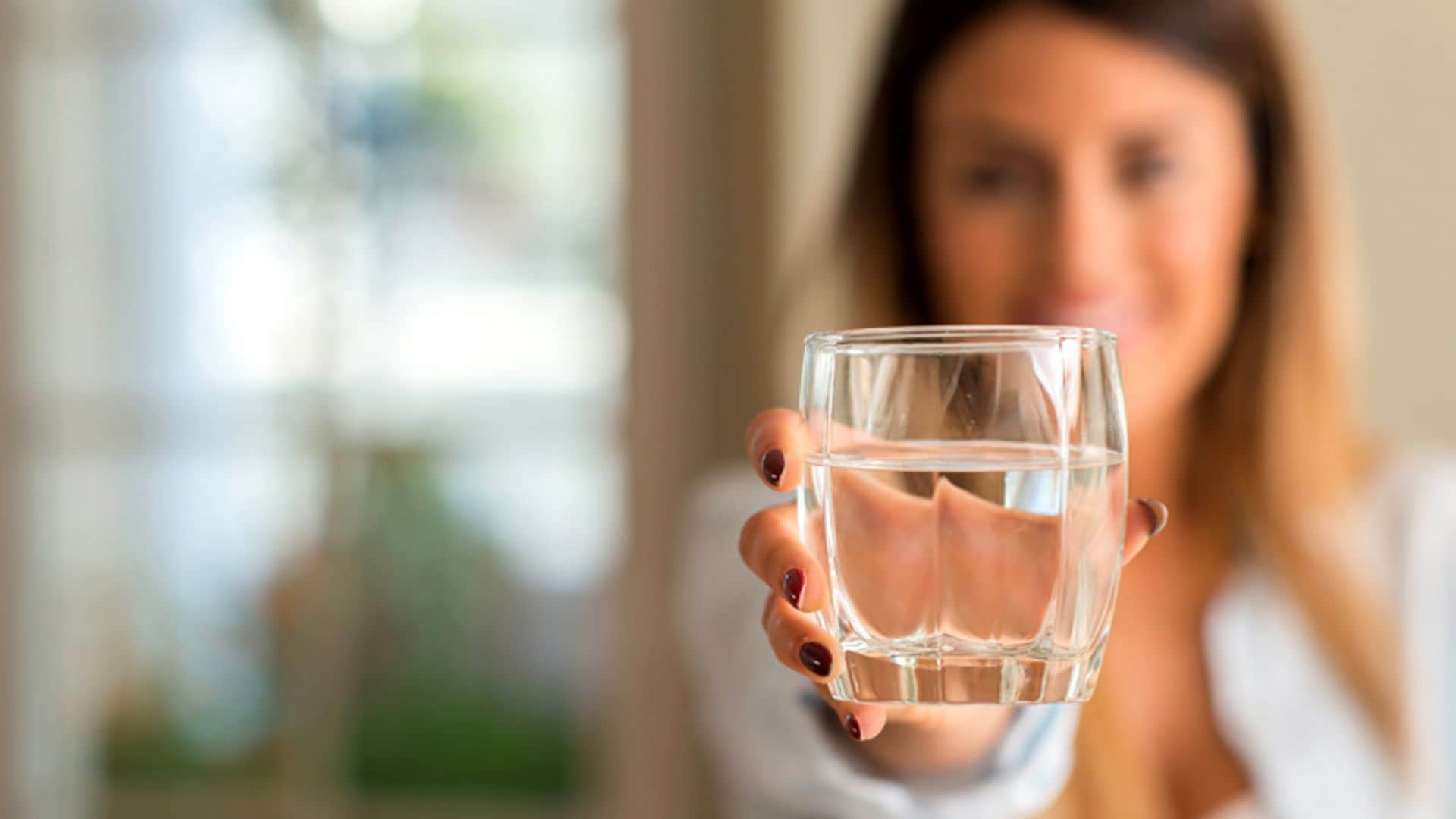 Agua y nutrición: No, no es necesario beber 2 litros de agua al día