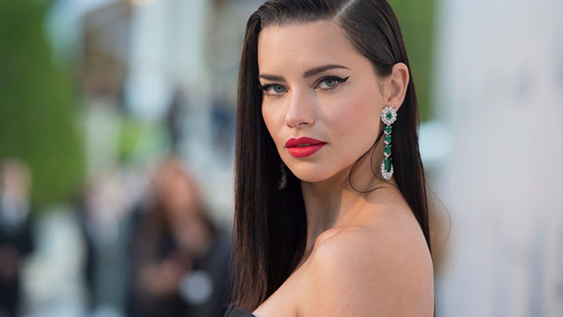 ¿Reconocerías a Adriana Lima sin maquillaje? Compruébalo tú misma