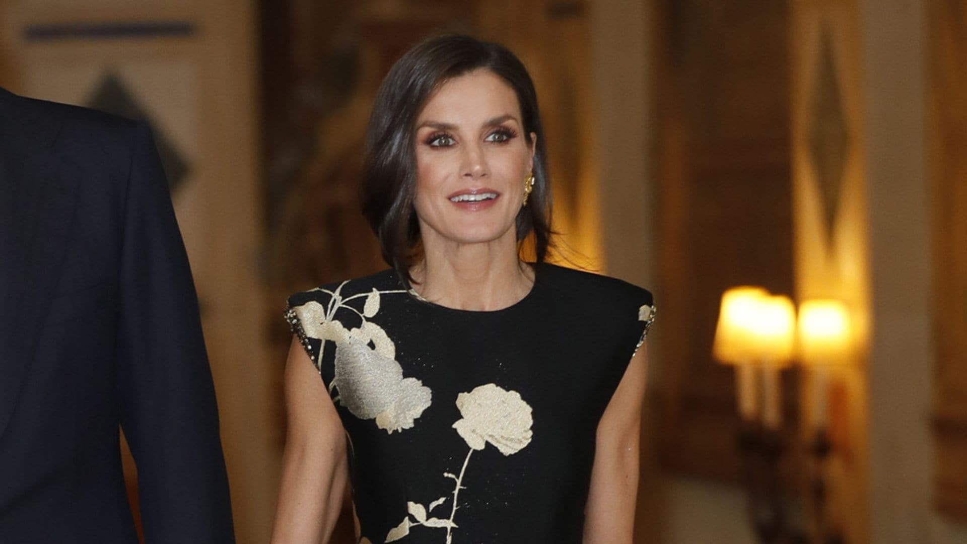 Melania copia el nuevo vestido de la reina Letizia, 'un look sobresaliente' según la prensa internacional