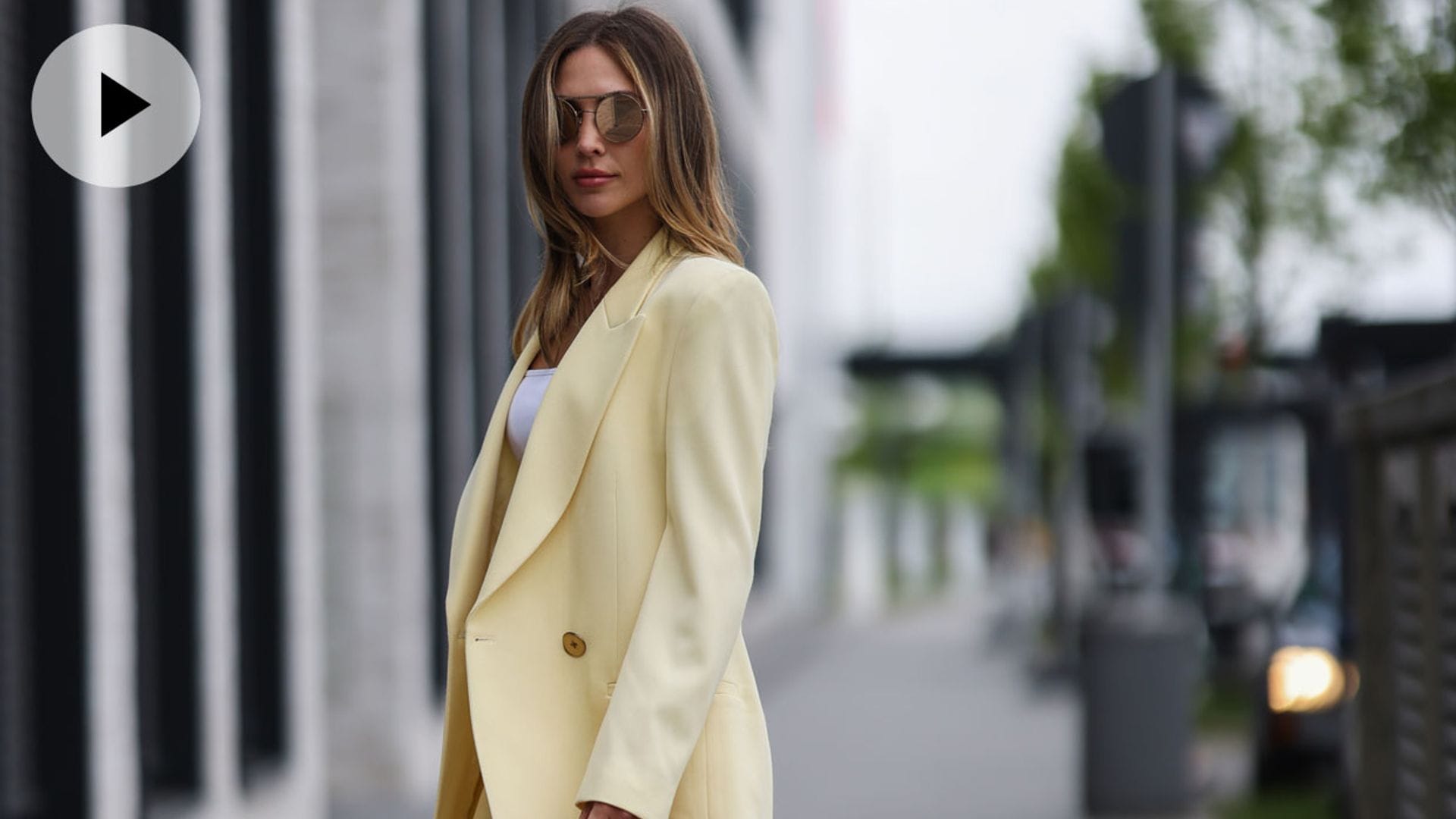 10 formas de llevar (bien) el color amarillo durante toda la temporada