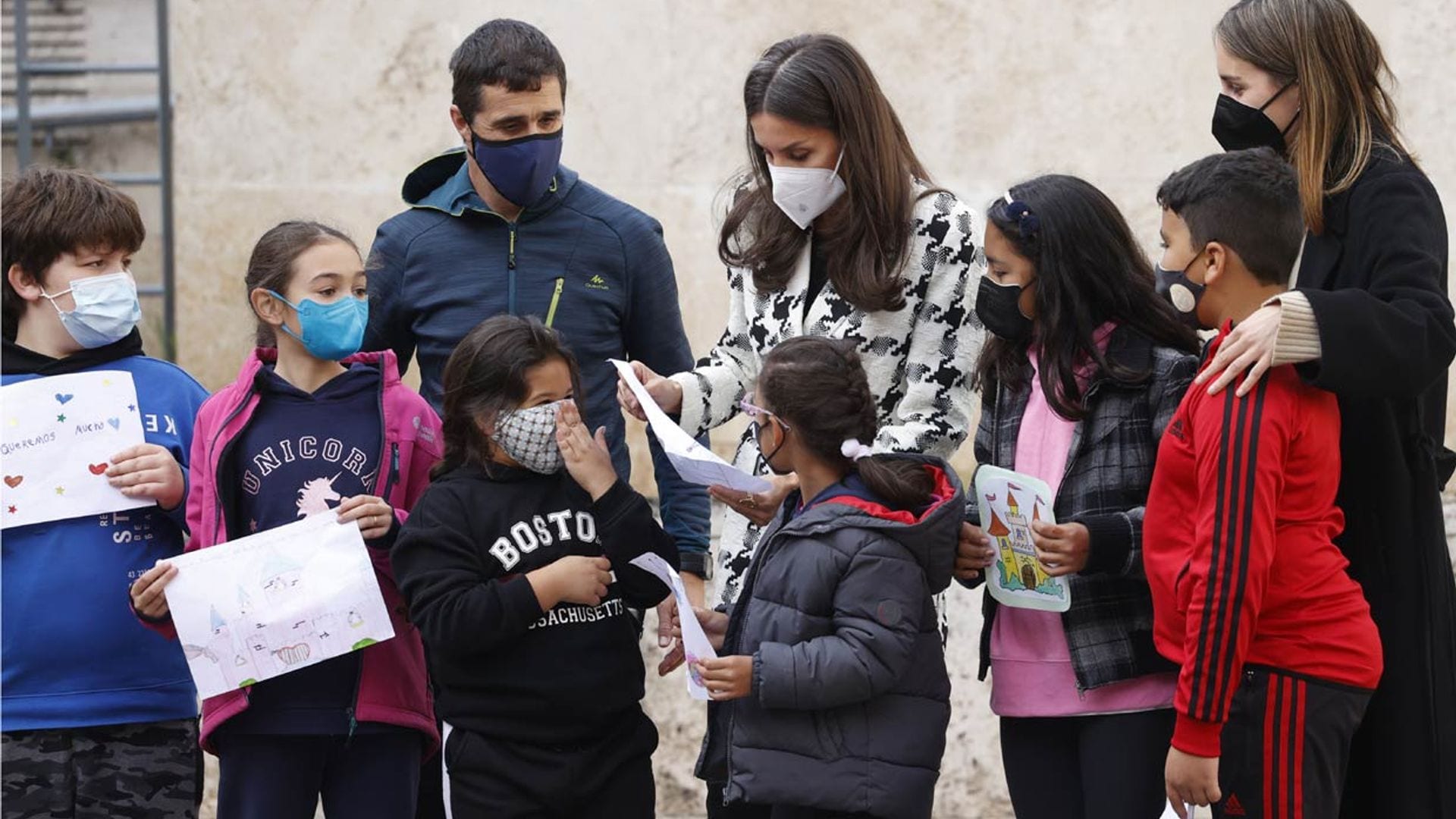 El encuentro de la Reina con los pequeños 'lingüistas' de San Millán de la Cogolla