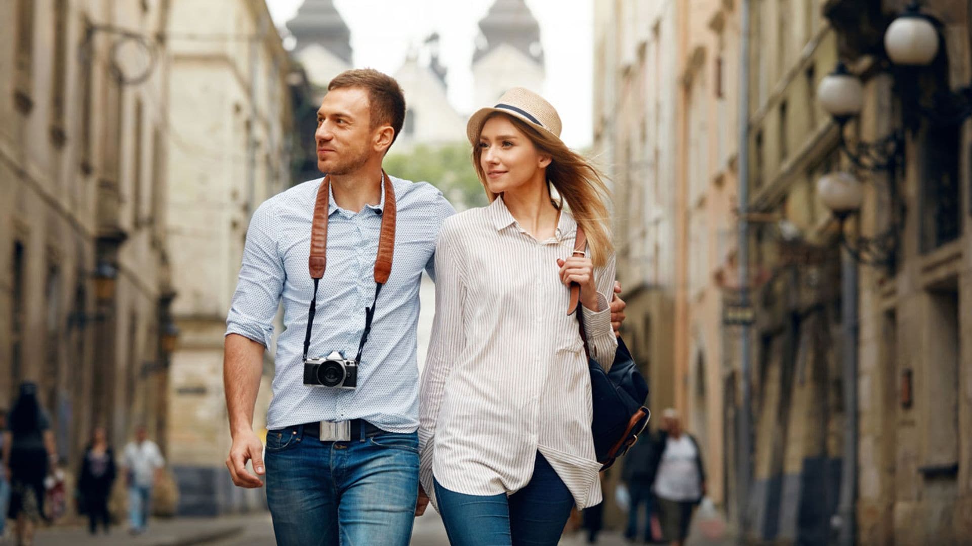 ¿Cómo abordar una relación cuando tu pareja ha estado casada antes y tú no?