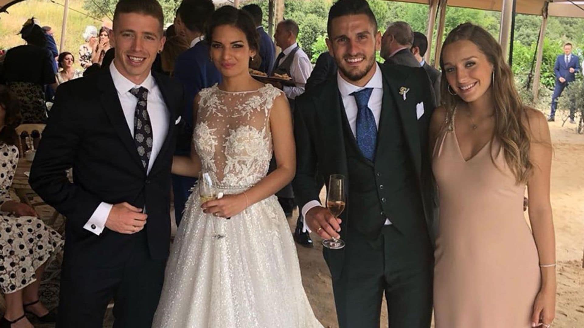 ¡Vivan los novios! Koke y Beatriz Espejel se dan el 'sí, quiero' en una romántica boda con sabor extremeño