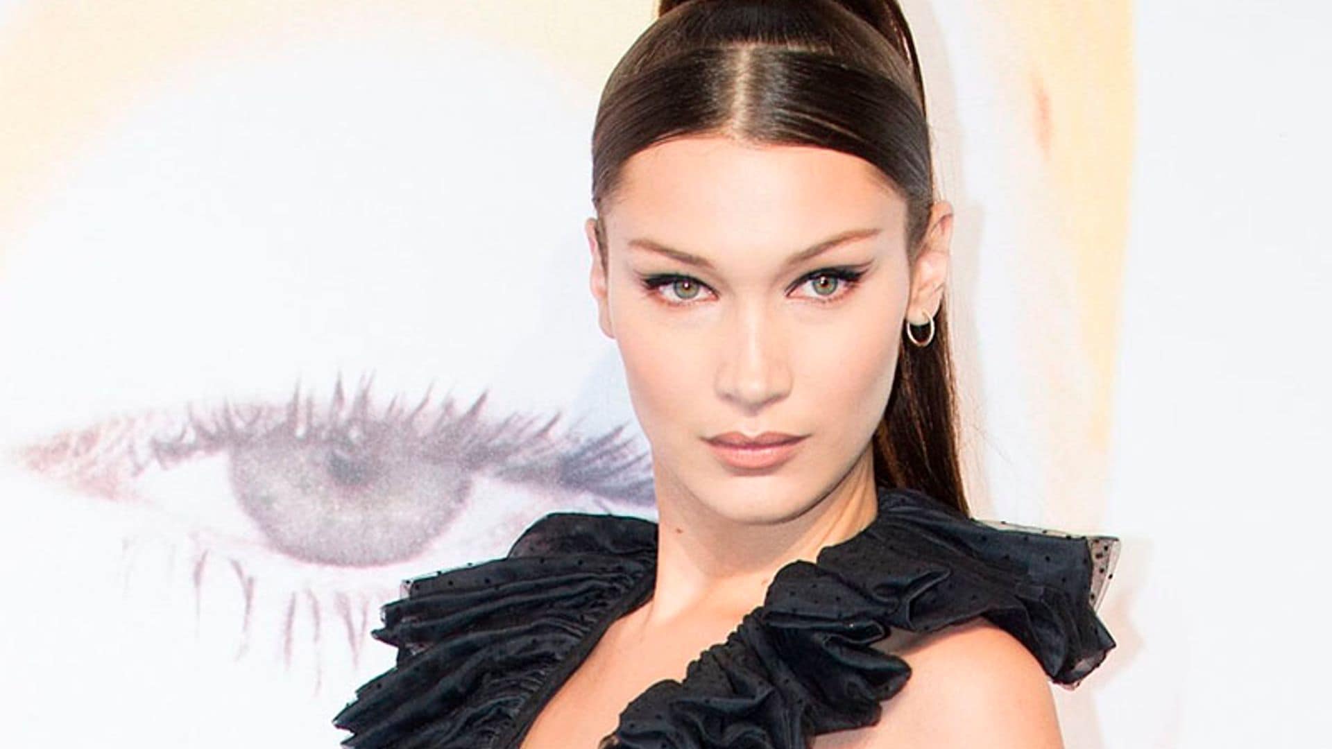 Con este 'eyeliner' Bella Hadid consigue que sus ojos parezcan más grandes