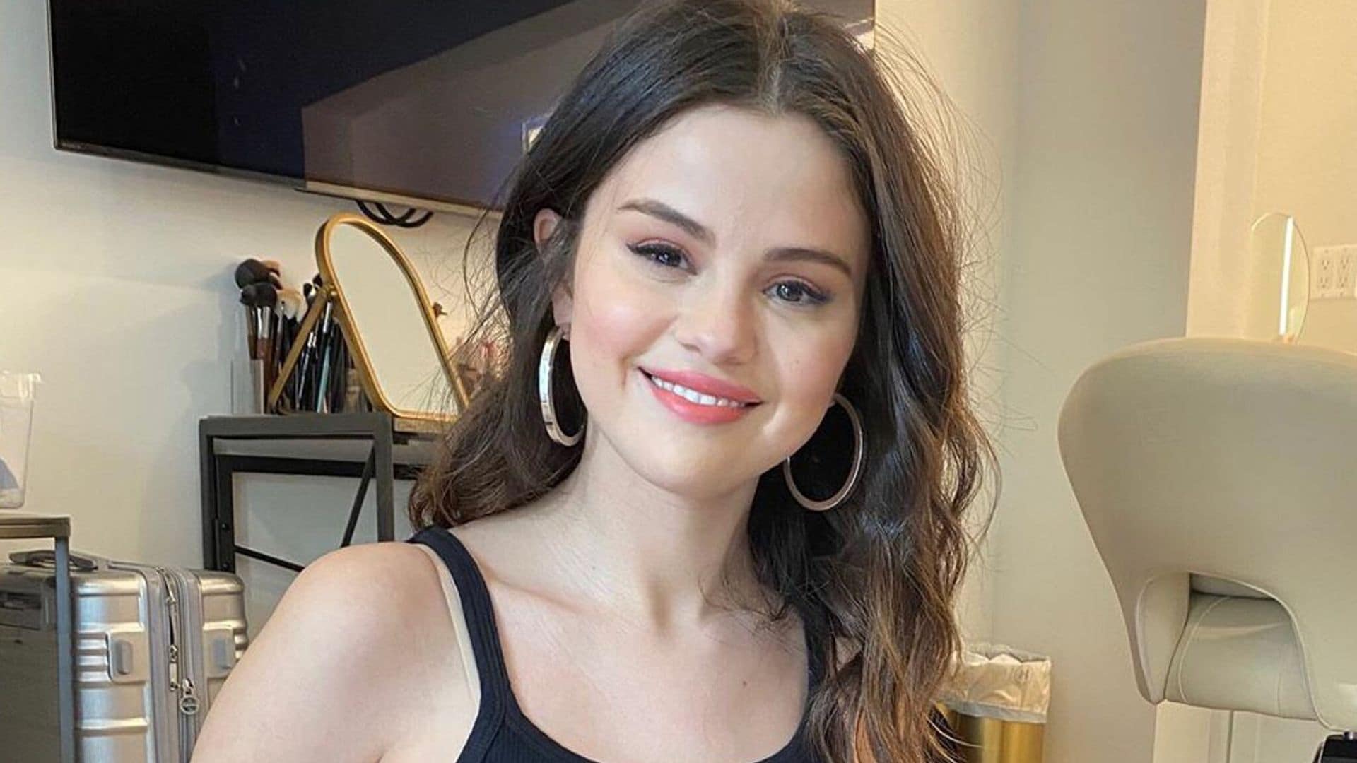 El colorido look de Selena Gomez que vas a querer copiar