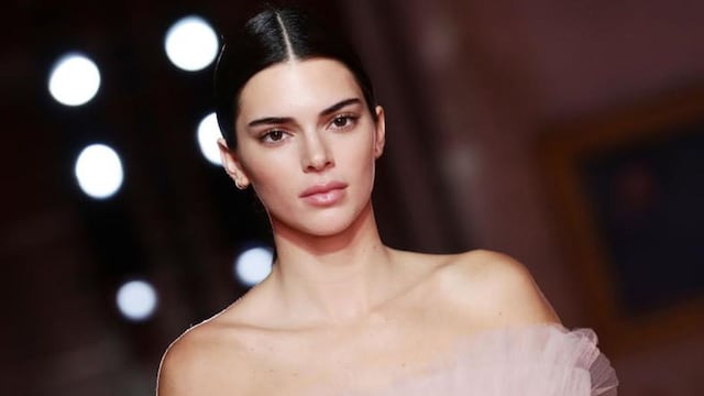 kendall jenner en desfile de moda 2019