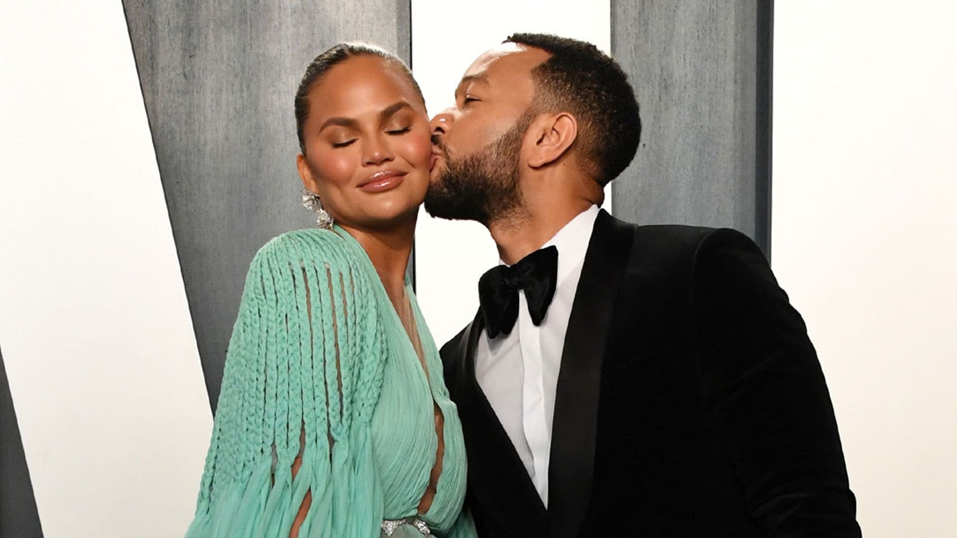 Chrissy Teigen se sincera ante su delicado estado anímico y tranquiliza a sus fans