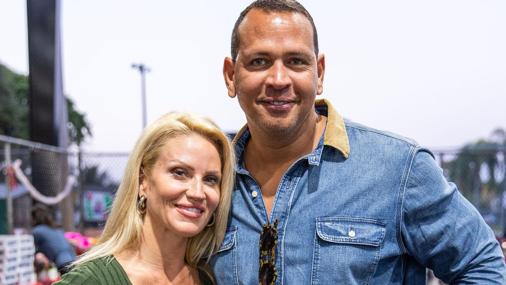 Alex Rodriguez celebra el cumpleaños de su novia con fotos inéditas