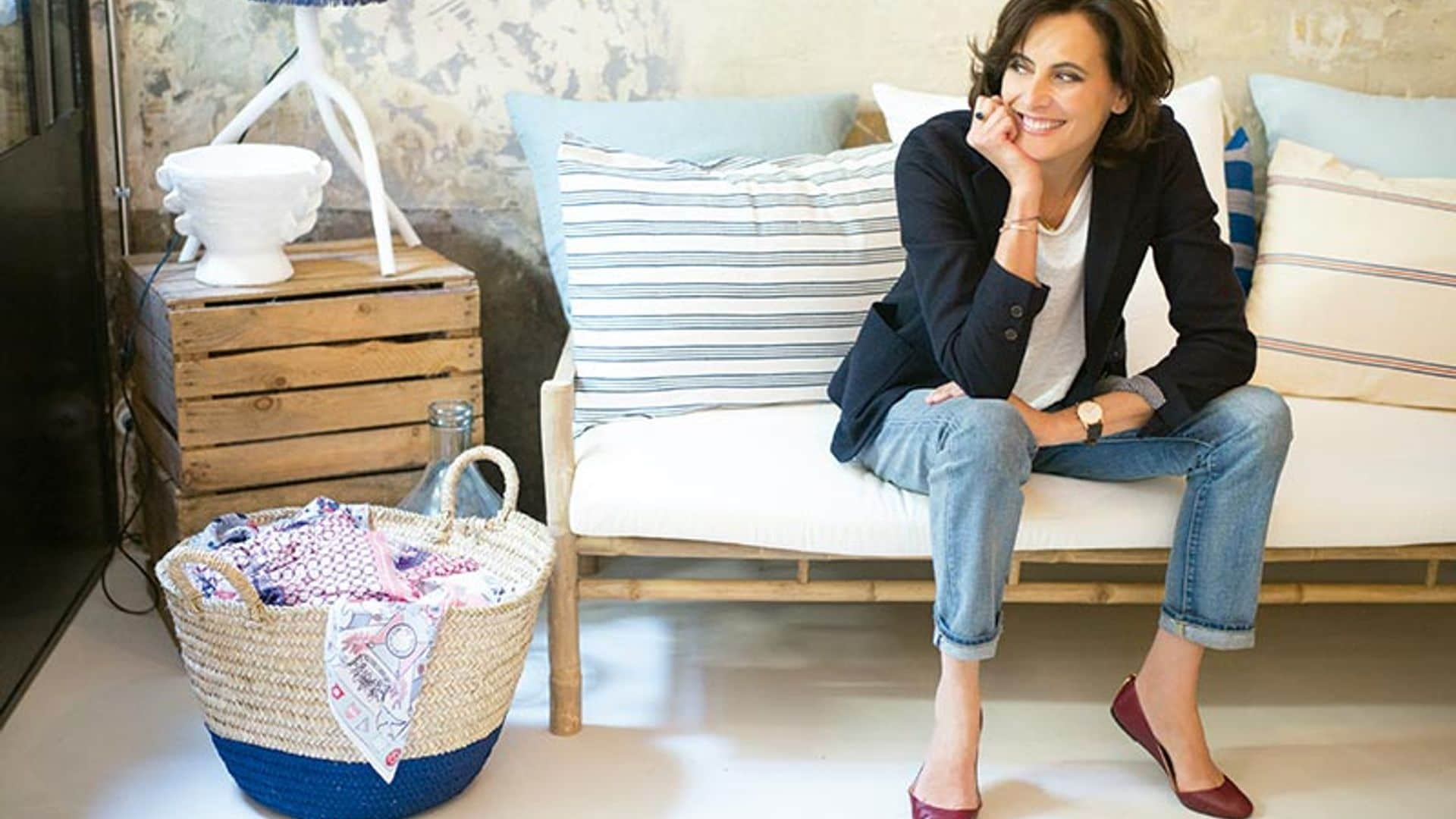 Inès de la Fressange trae el 'charme' francés a nuestra casa