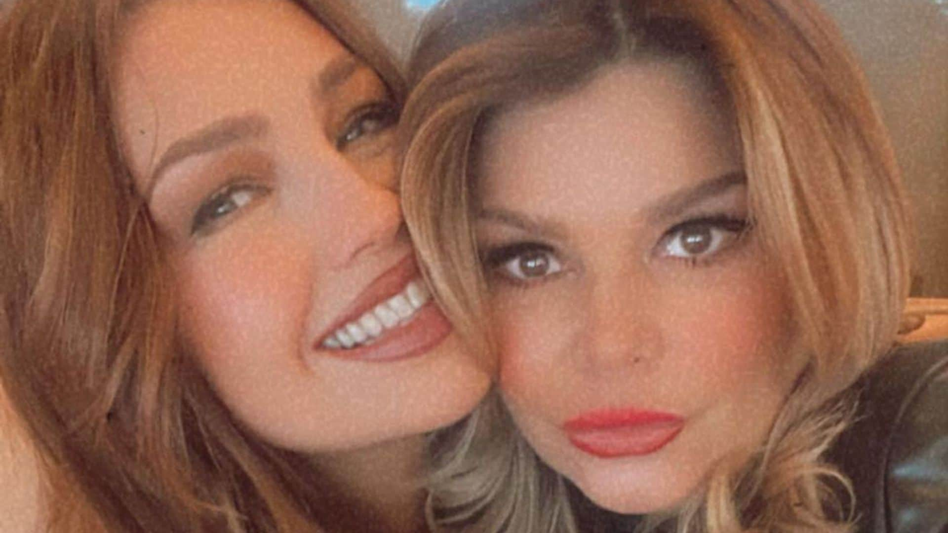 Thalía se reencuentra con Itatí Cantoral y se enfrenta a ‘Soraya Montenegro’