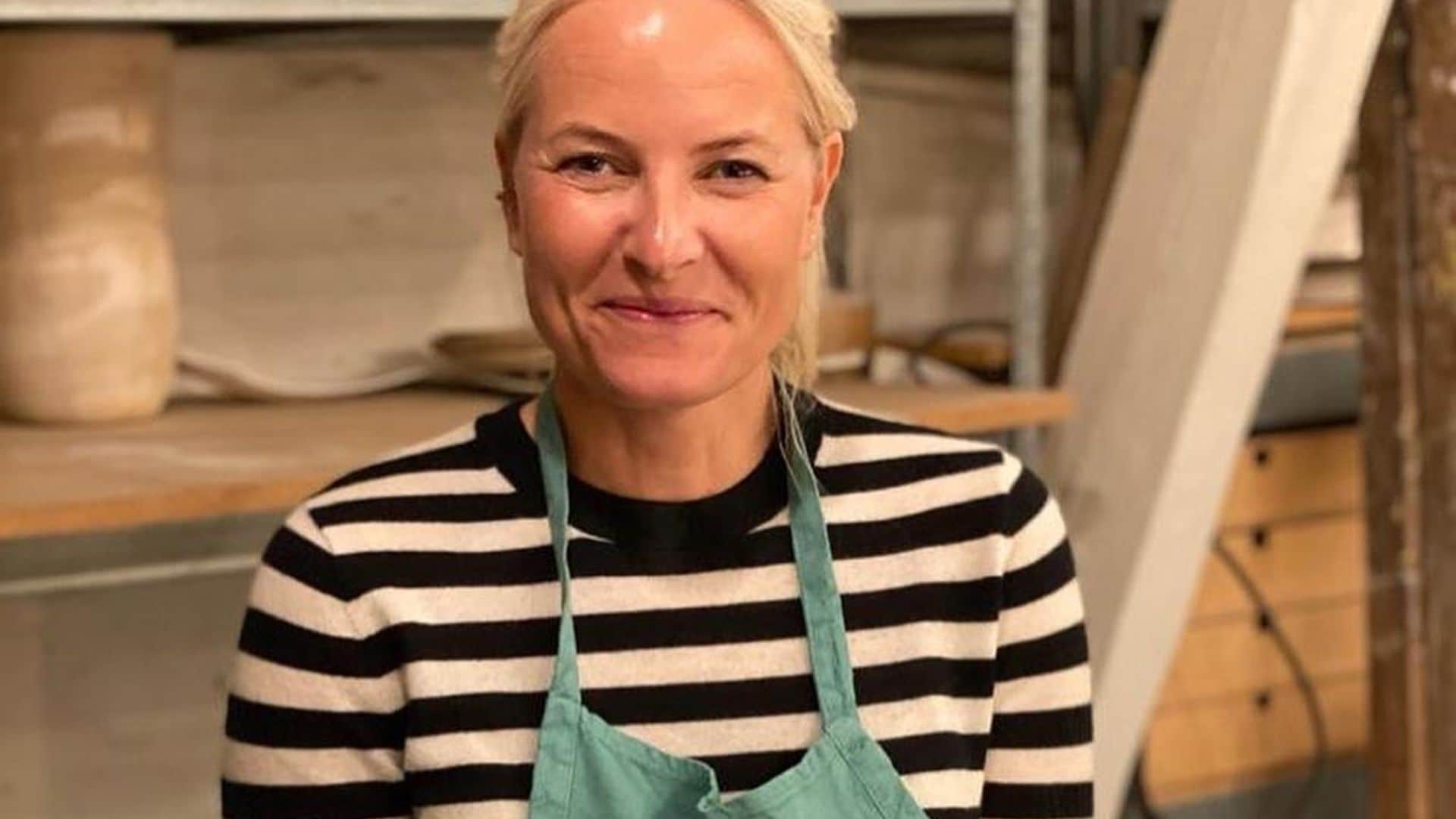 La actividad artesanal a la que Mette-Marit de Noruega se ha aficionado y que te va a sorprender