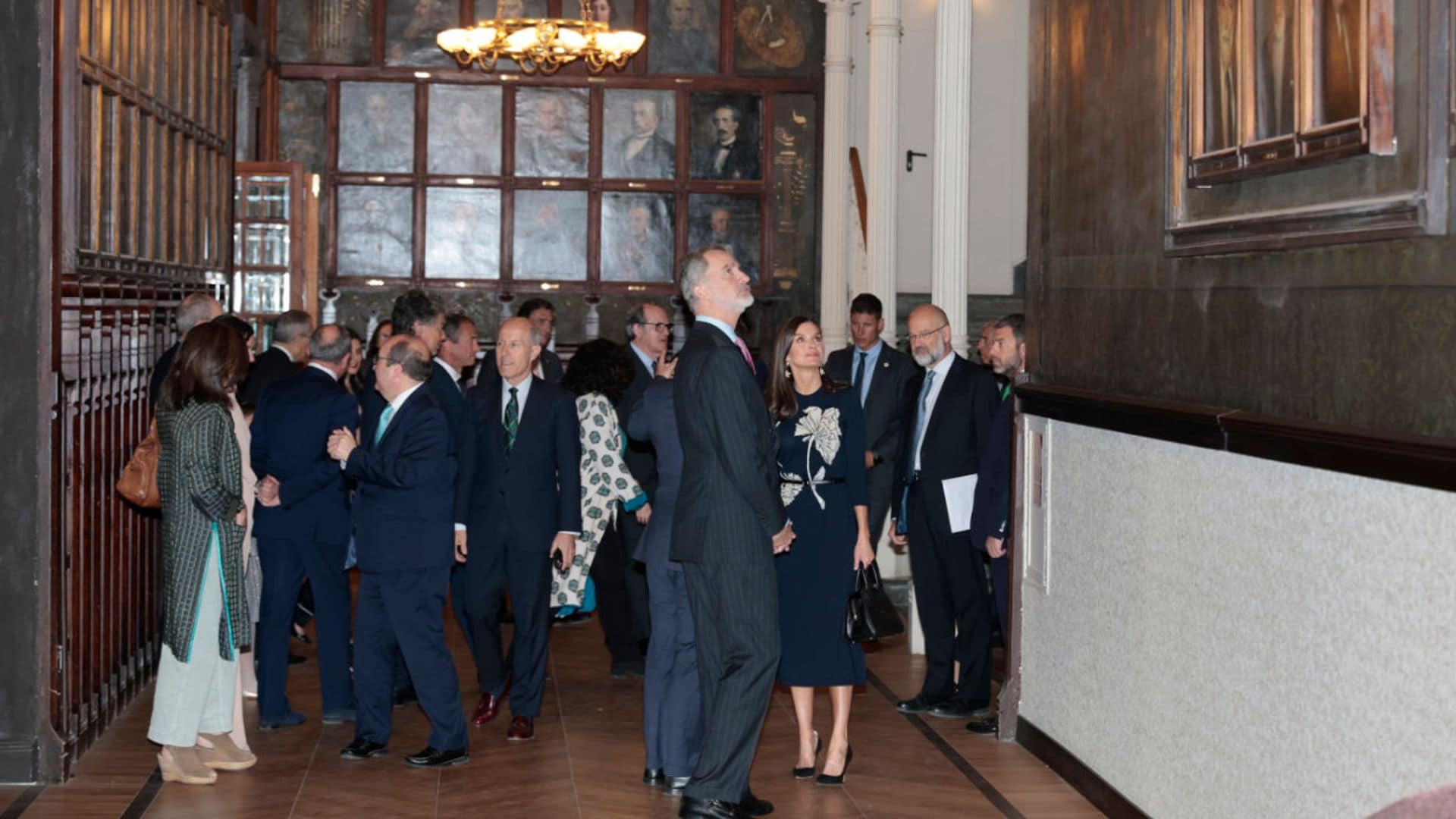 La actuación de don Felipe con el cajón flamenco recobra protagonismo en el bicentenario del Ateneo de Madrid