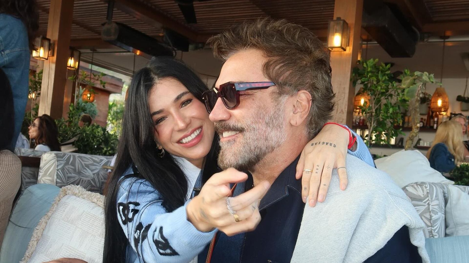 Karla Laveaga revela las fotos de su romántico cumpleaños junto a El Potrillo