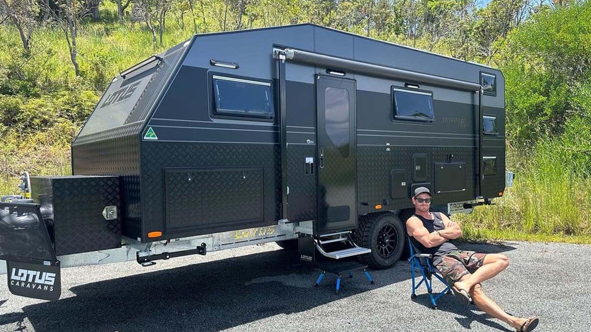 caravana chris hemsworth ig