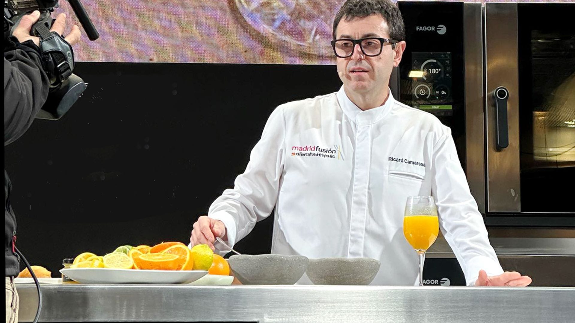 Zero Waste: La brillante idea del chef Ricard Camarena para aprovechar las cáscaras de naranja