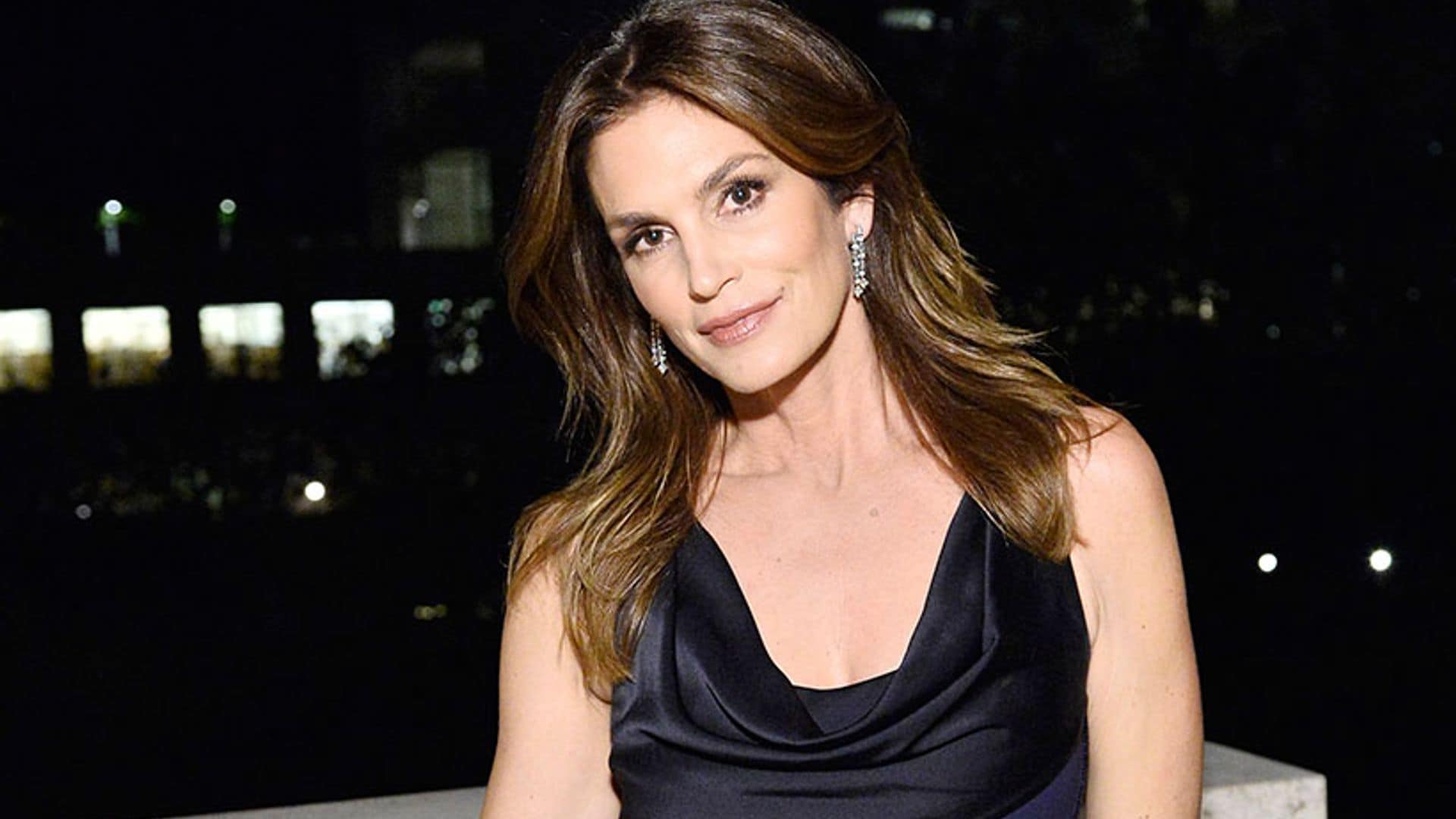 Maquillaje 'lifting', el truco de Cindy Crawford para evitar los párpados caídos