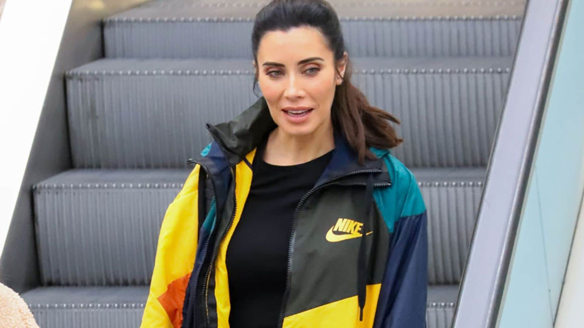 Pilar Rubio estrena las botas de Zara más cañeras en su último look premamá