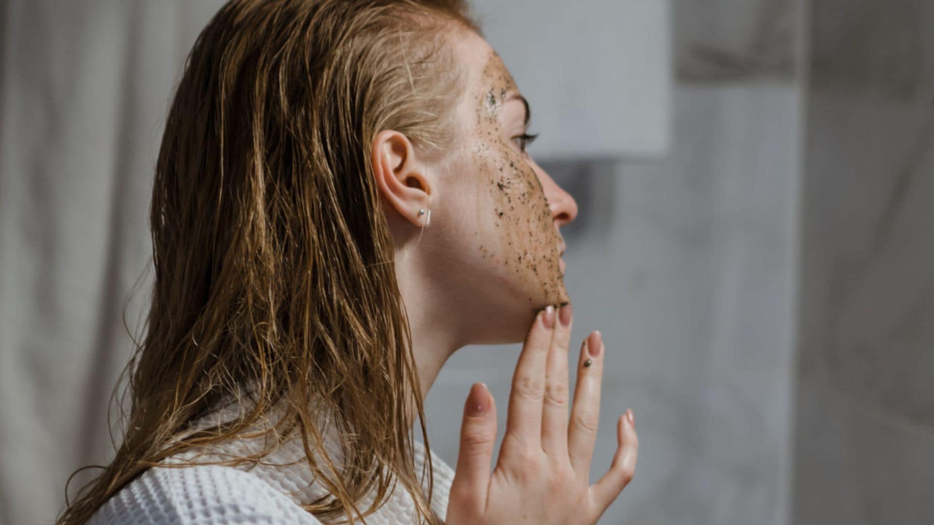 Exfoliantes: tipos y cómo usarlos