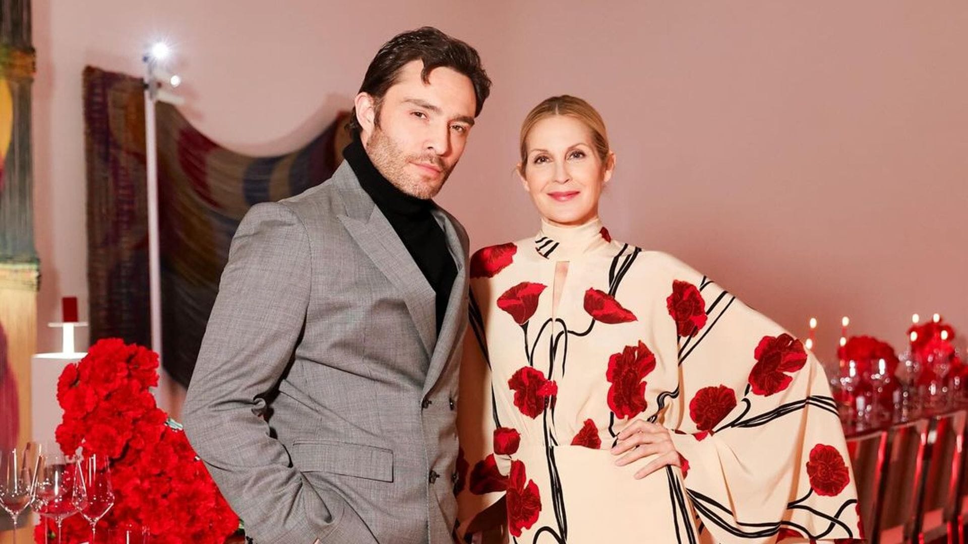 Reunión de ‘Gossip Girl’: Kelly Rutherford y Ed Westwick cautivan en una velada llena de ‘glamour’ en Nueva York