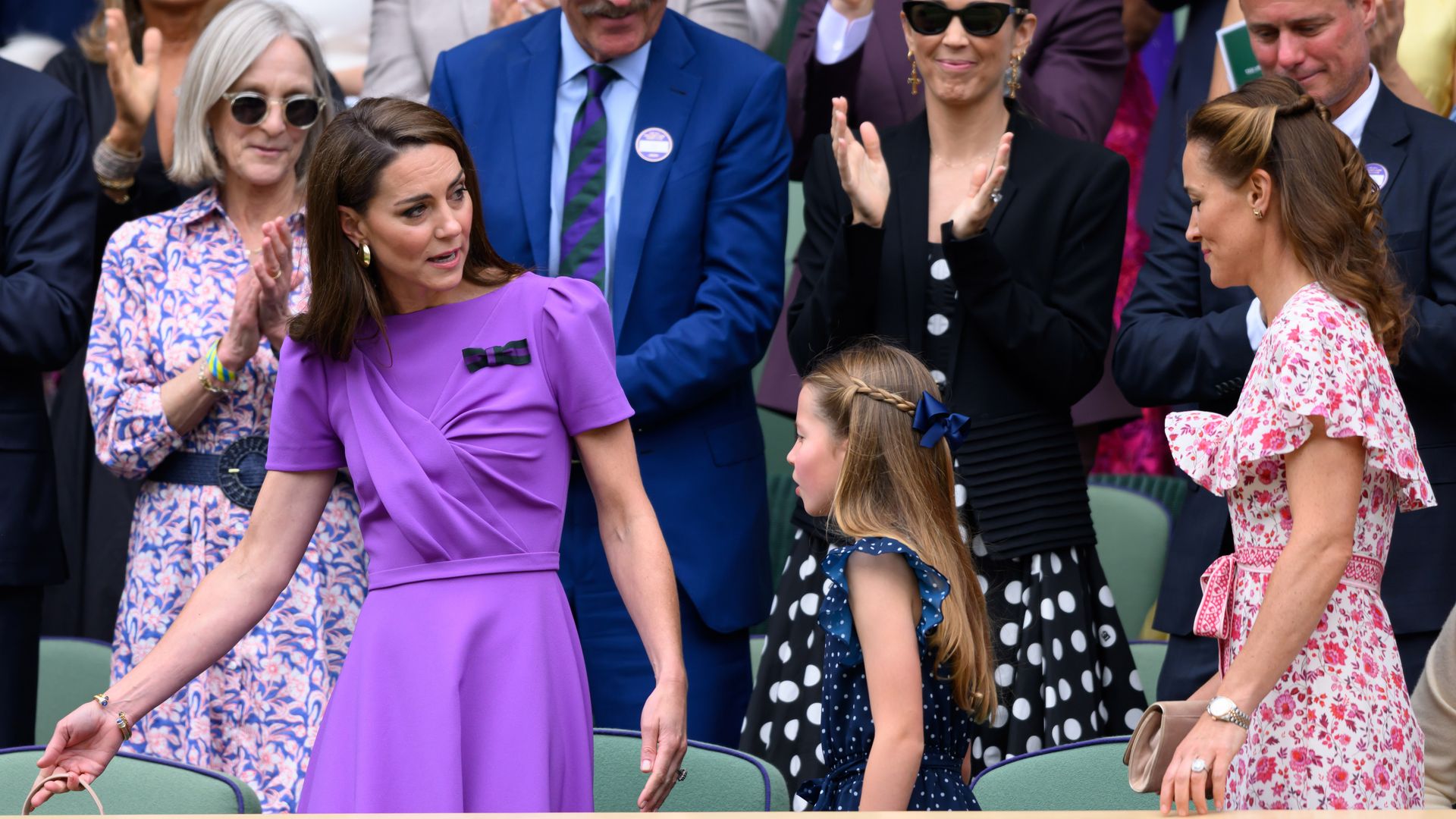 La princesa de Gales llega al torneo de Wimbledon en medio de una gran ovación junto a su hija, la princesa Charlotte, y su hermana, Pippa Middleton