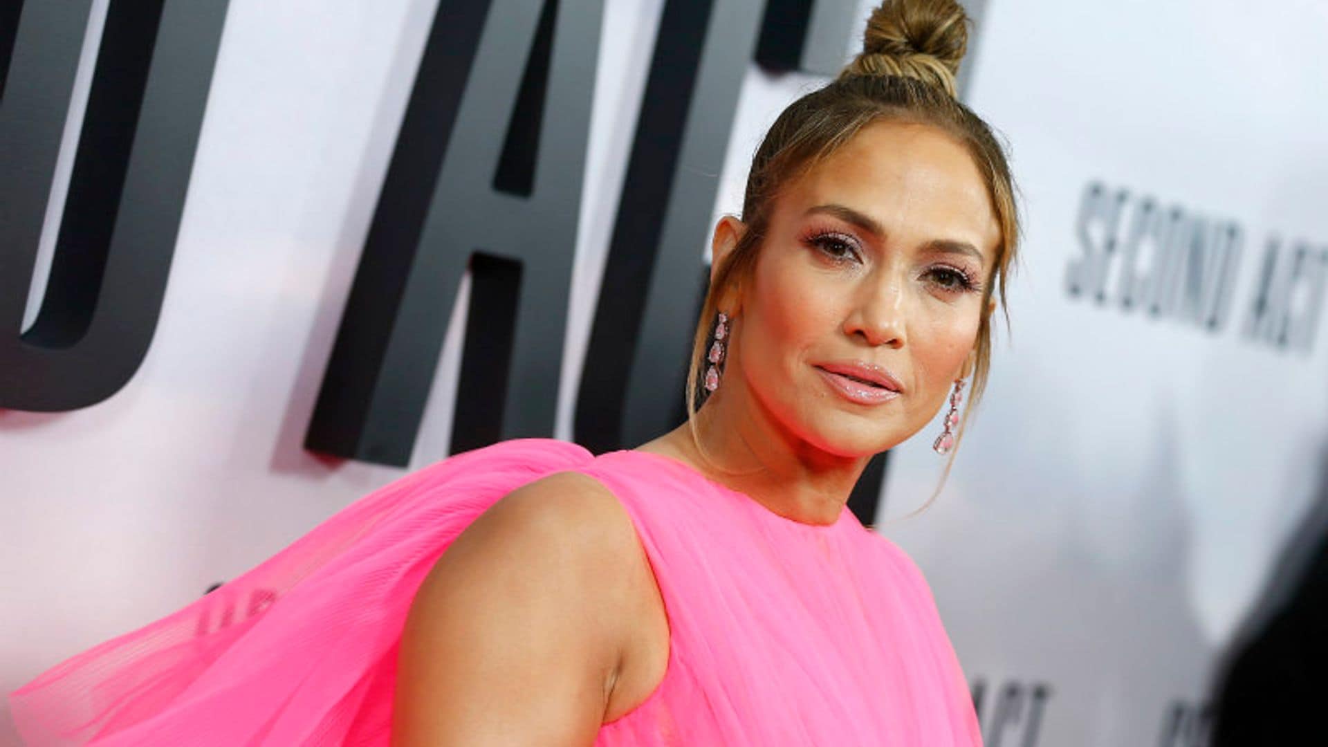 El vestido de fiesta según Jennifer Lopez: así es el diseño perfecto si eres bajita