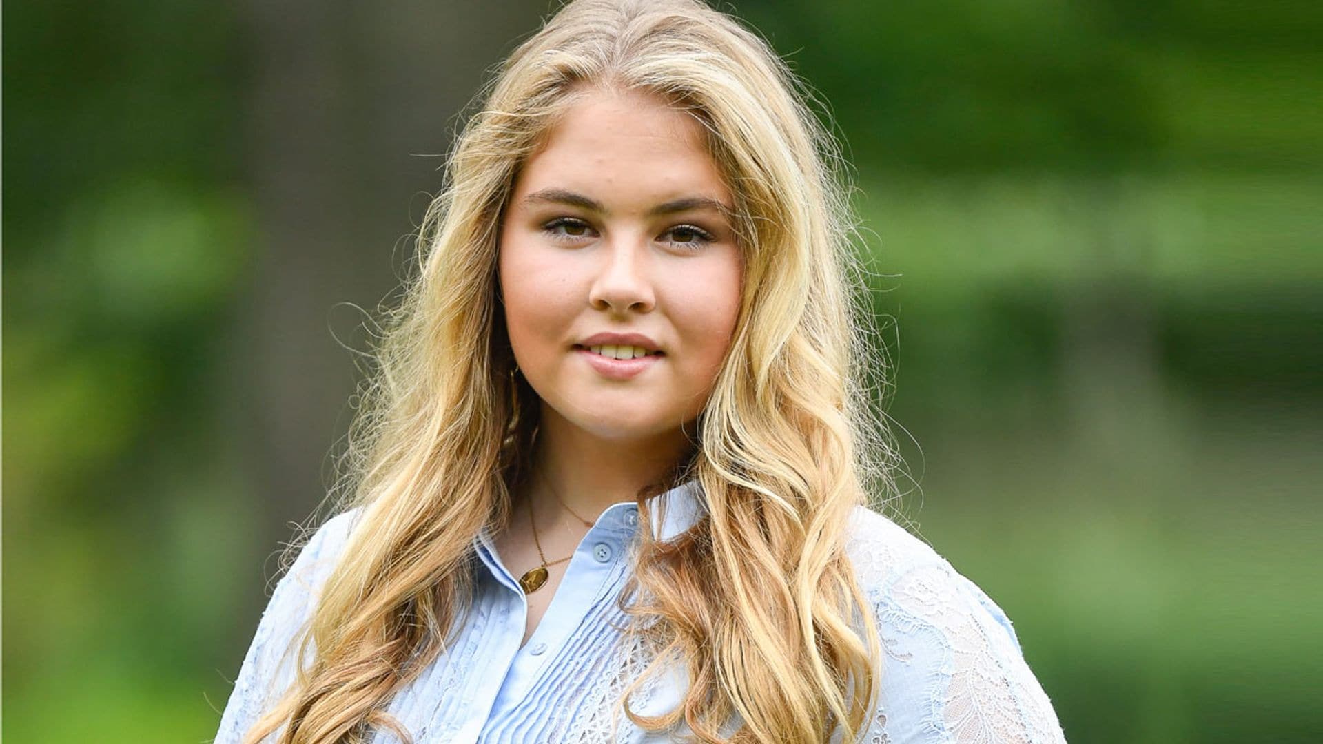El estilo de Amalia de Holanda al cumplir 17: pasión por los tacones y guiños a su madre
