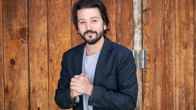 diego luna presents quot cada vez nos despedimos mejor quot in madrid