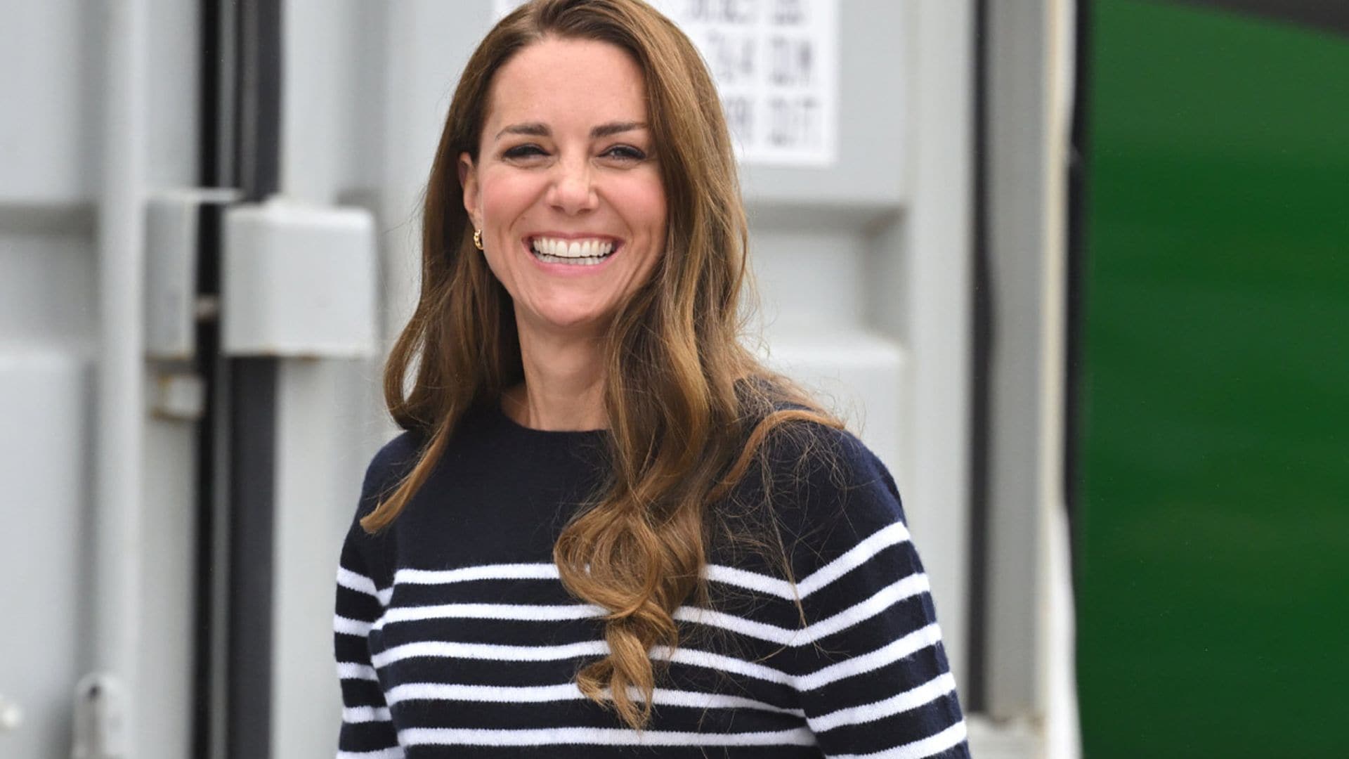 Kate Middleton, la más juvenil con 'shorts' y las zapatillas de Diana