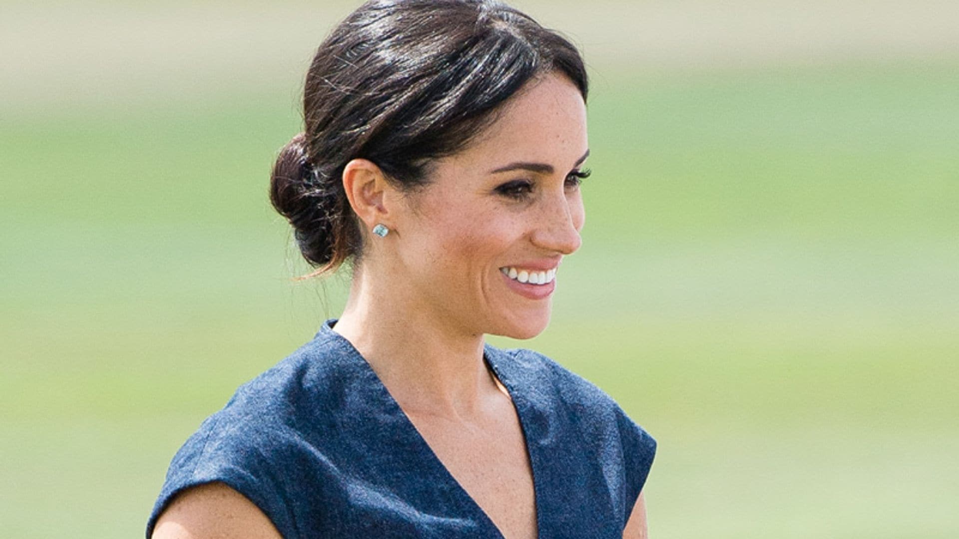 Meghan Markle y doña Letizia, la conexión de estilo más inesperada a 2.000 km de distancia